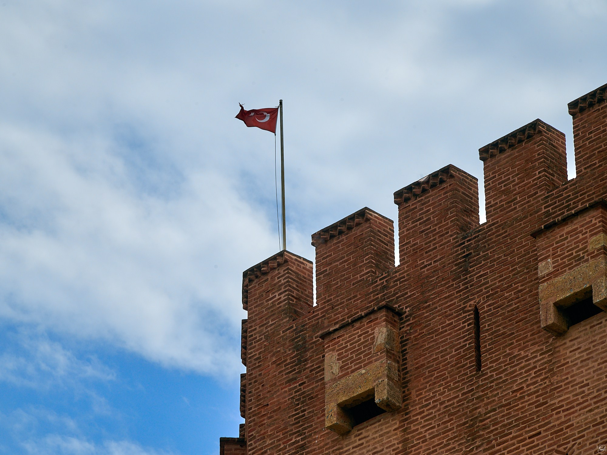 Alanya, Türkiye. May 2024. Фотографии отовсюду и обо всем