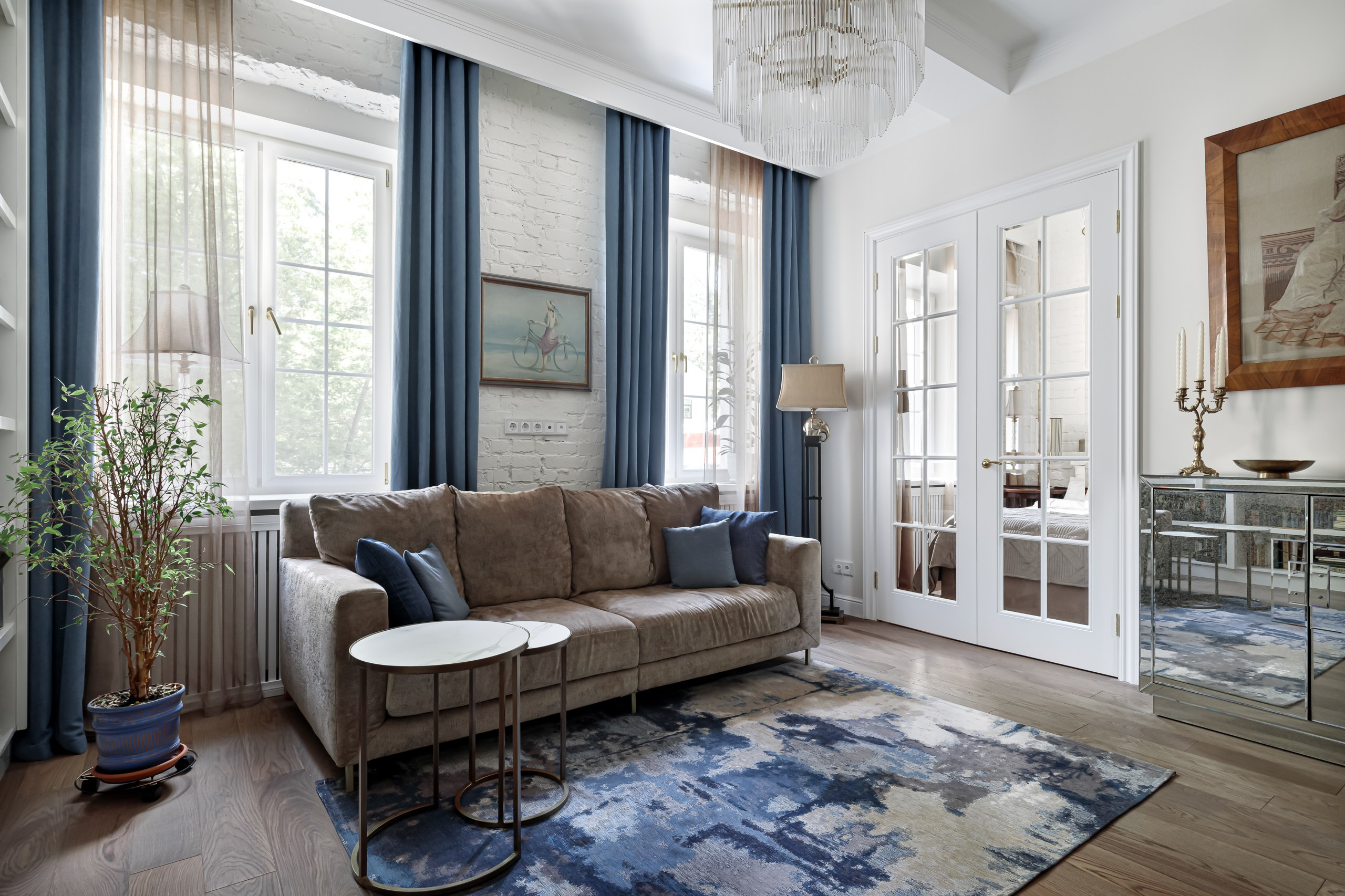 Эклектичный интерьер для московской сталинки