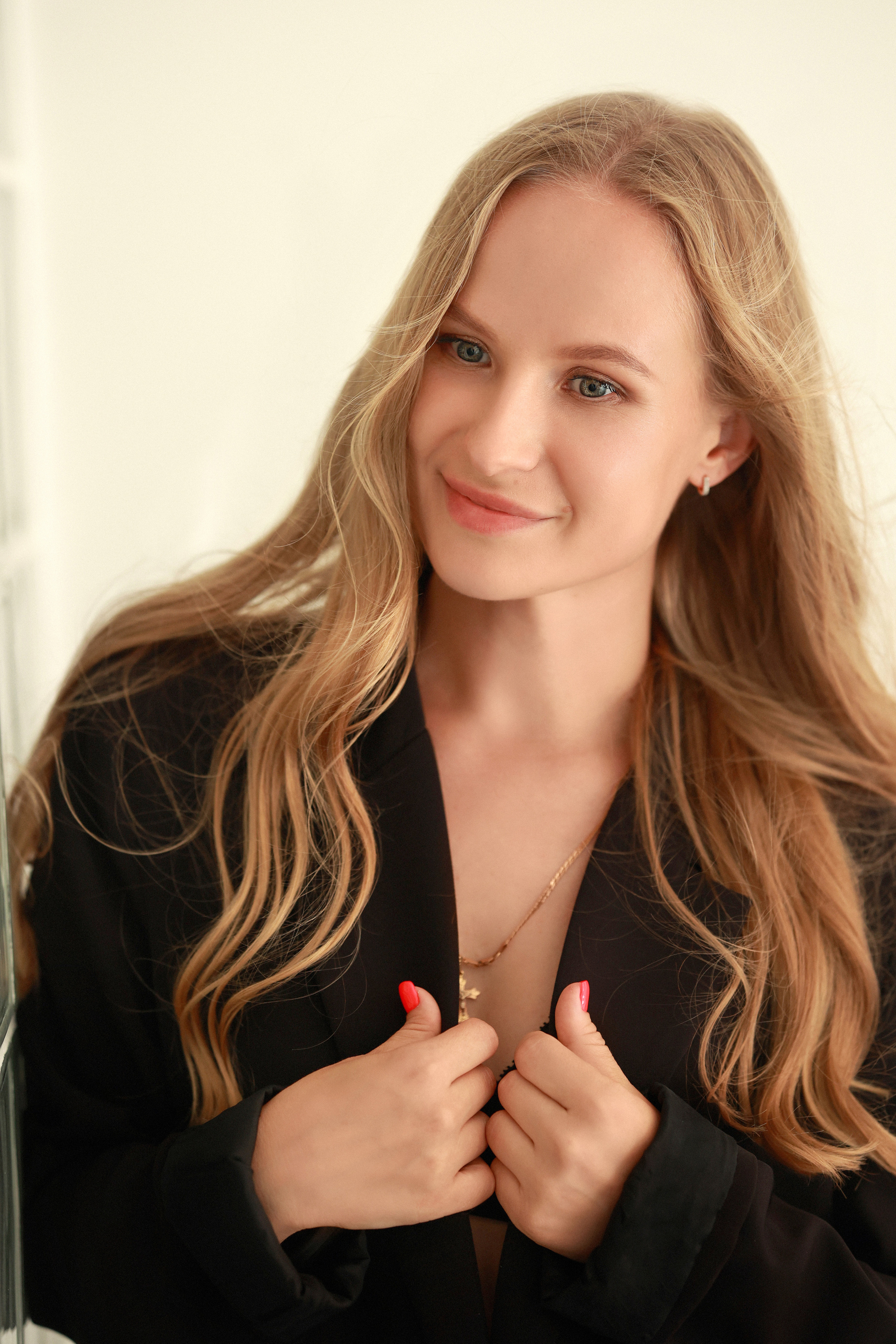 Съемка женского портрета в фотостудии Roomlight. Семейный и детский фотограф в Перми Мария Карабатова