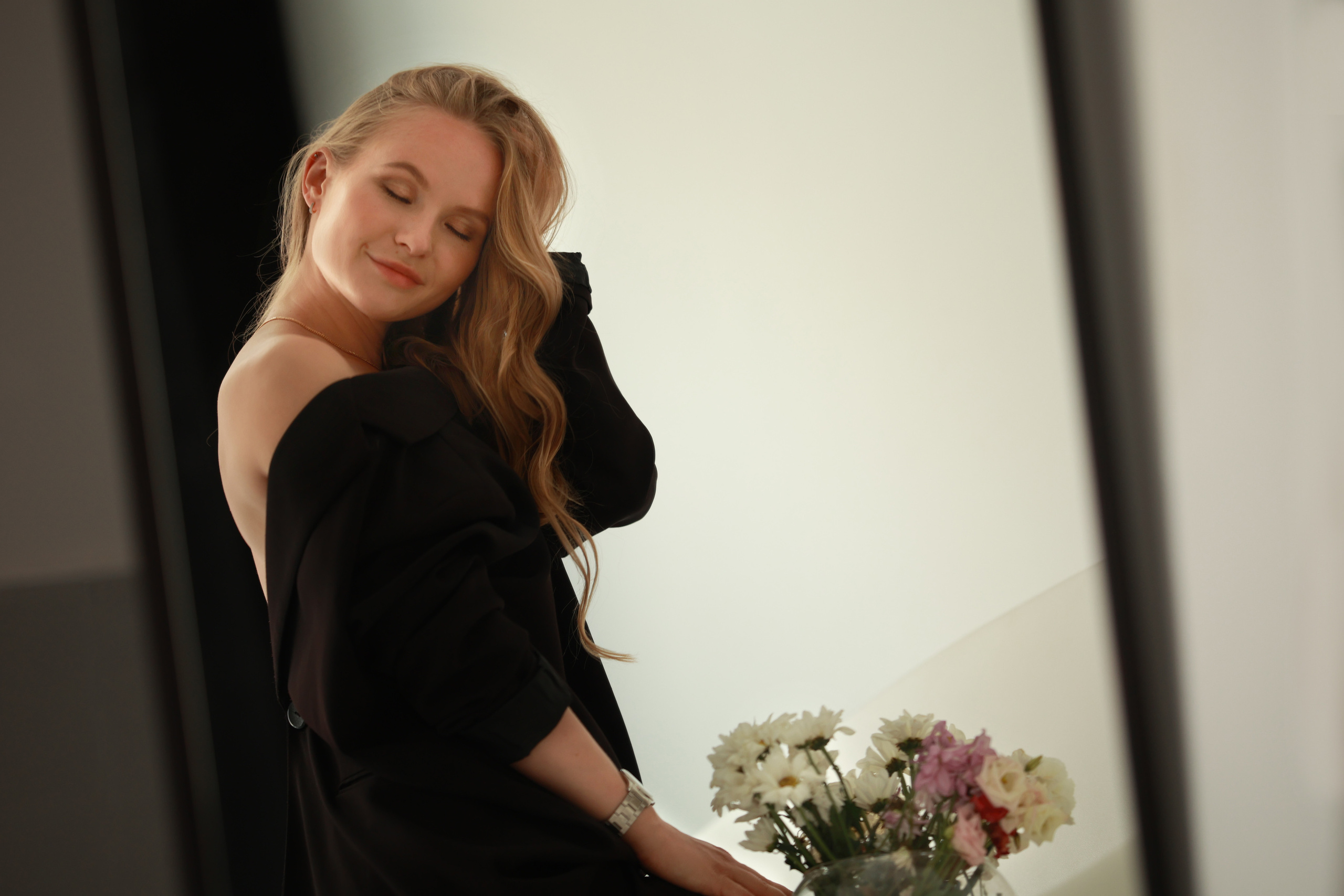 Съемка женского портрета в фотостудии Roomlight. Семейный и детский фотограф в Перми Мария Карабатова