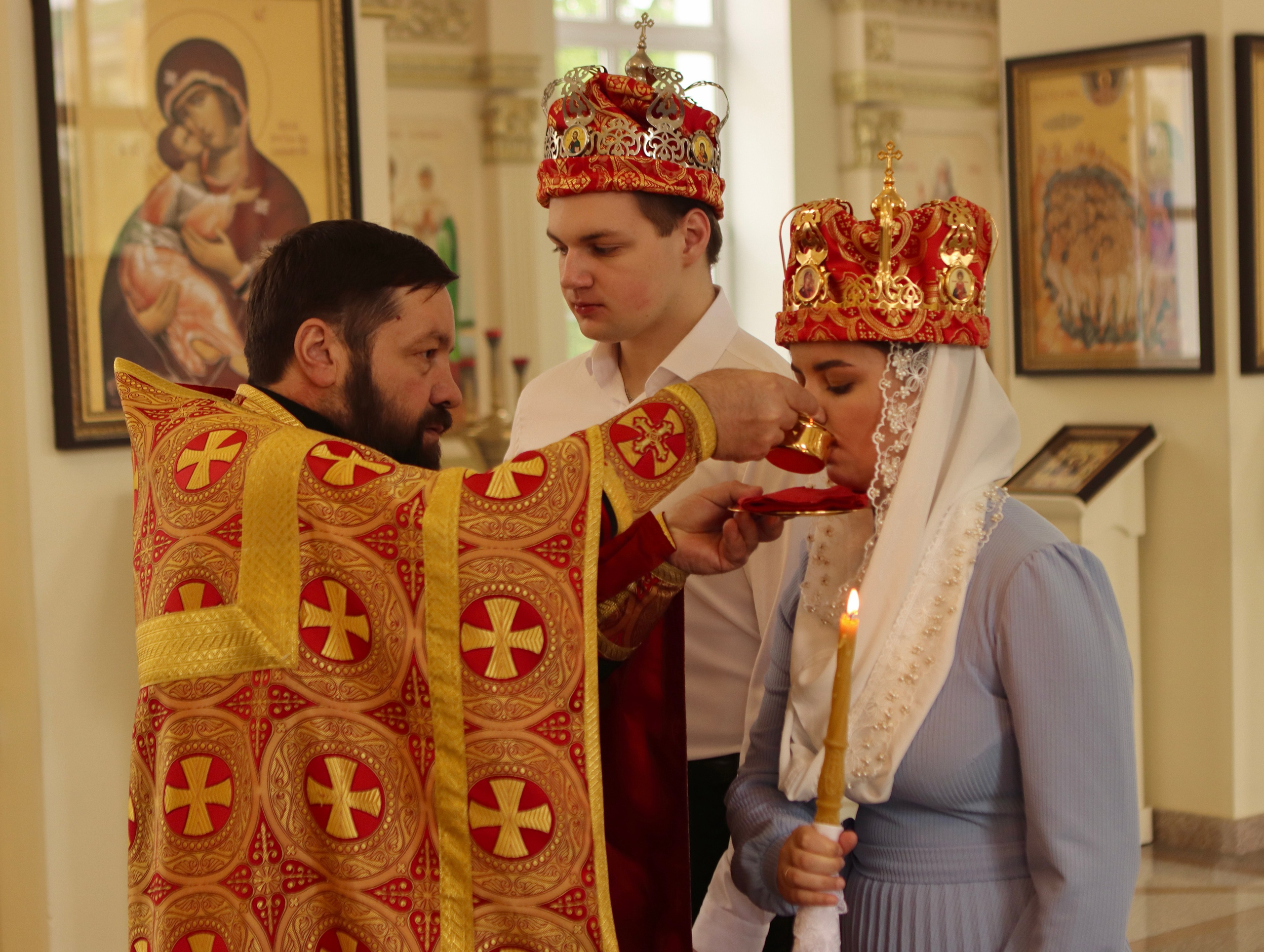 Екатерина и Александр — таинство венчание. Фотограф в Курске Смирнов Евгений
