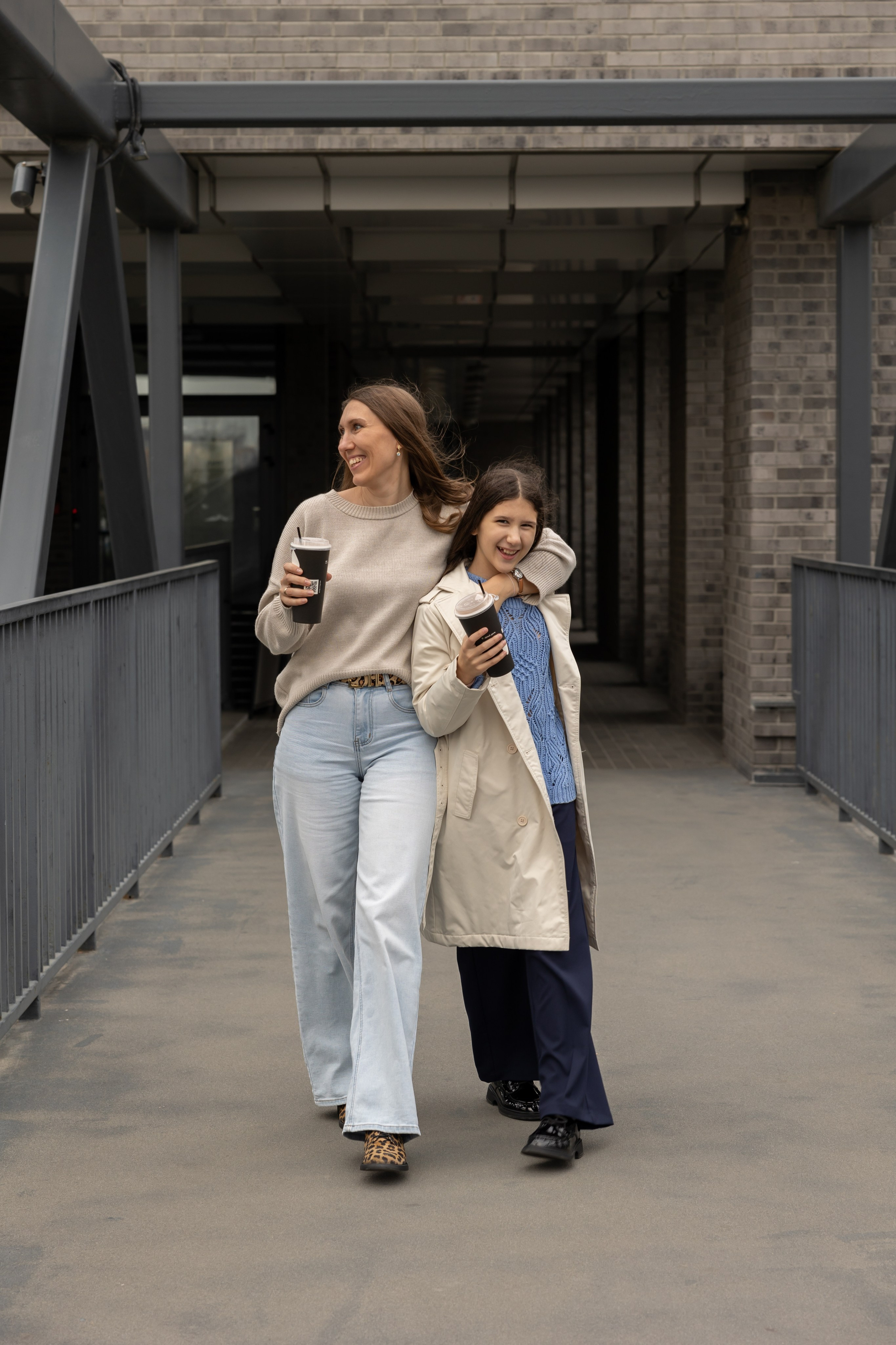 Марина и Яна. Семейный и женский фотограф, стильный репортаж в г. Новосибирск