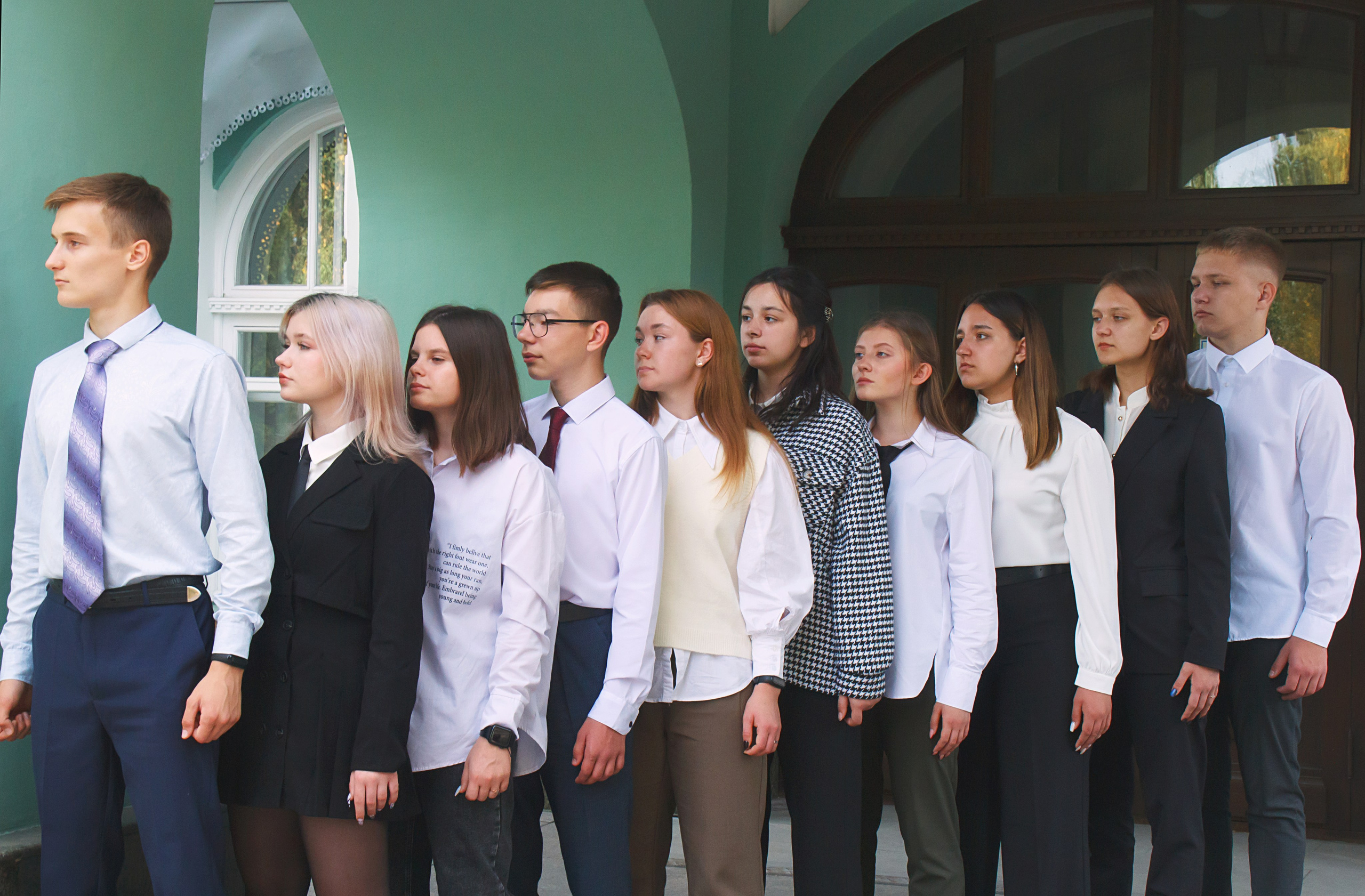 Выпускной альбом 2023. Фотограф и видеограф в Омск/Москва Сащенко Лера