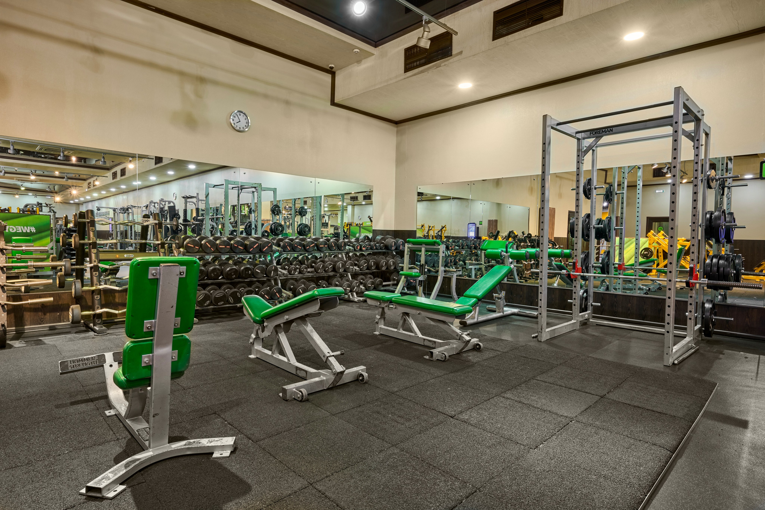 Интерьерная съемка финесклуба WeGym ферганская. Спортивный фитнес фотограф-видеограф Алексей Нестеров