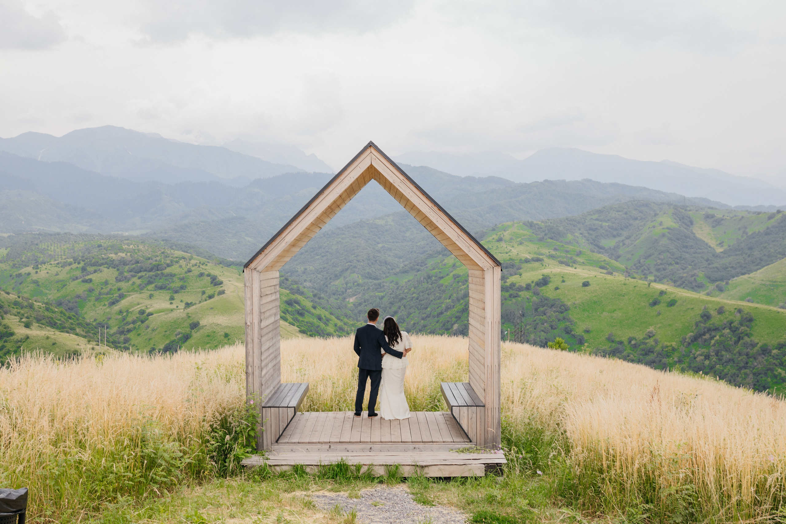 MADI & ARU. Wedding and Fashion photographer