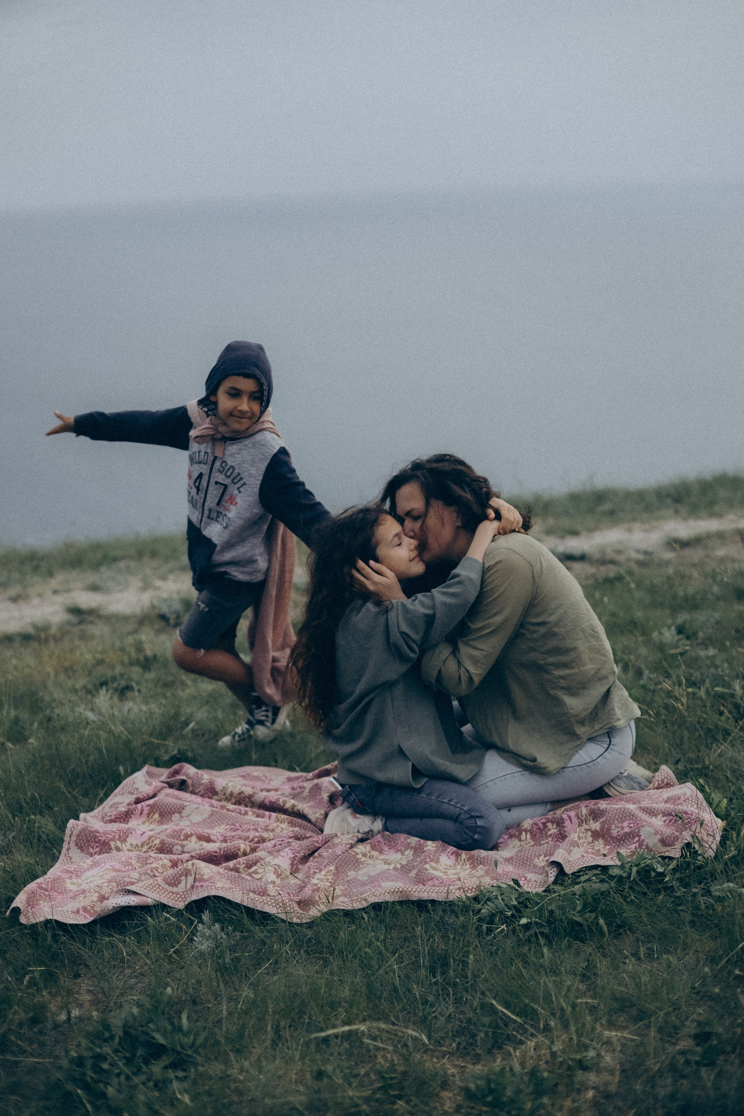 Лена, Ира, Лейла, Ника, Адам и Ария. Семейный фотограф Анапа