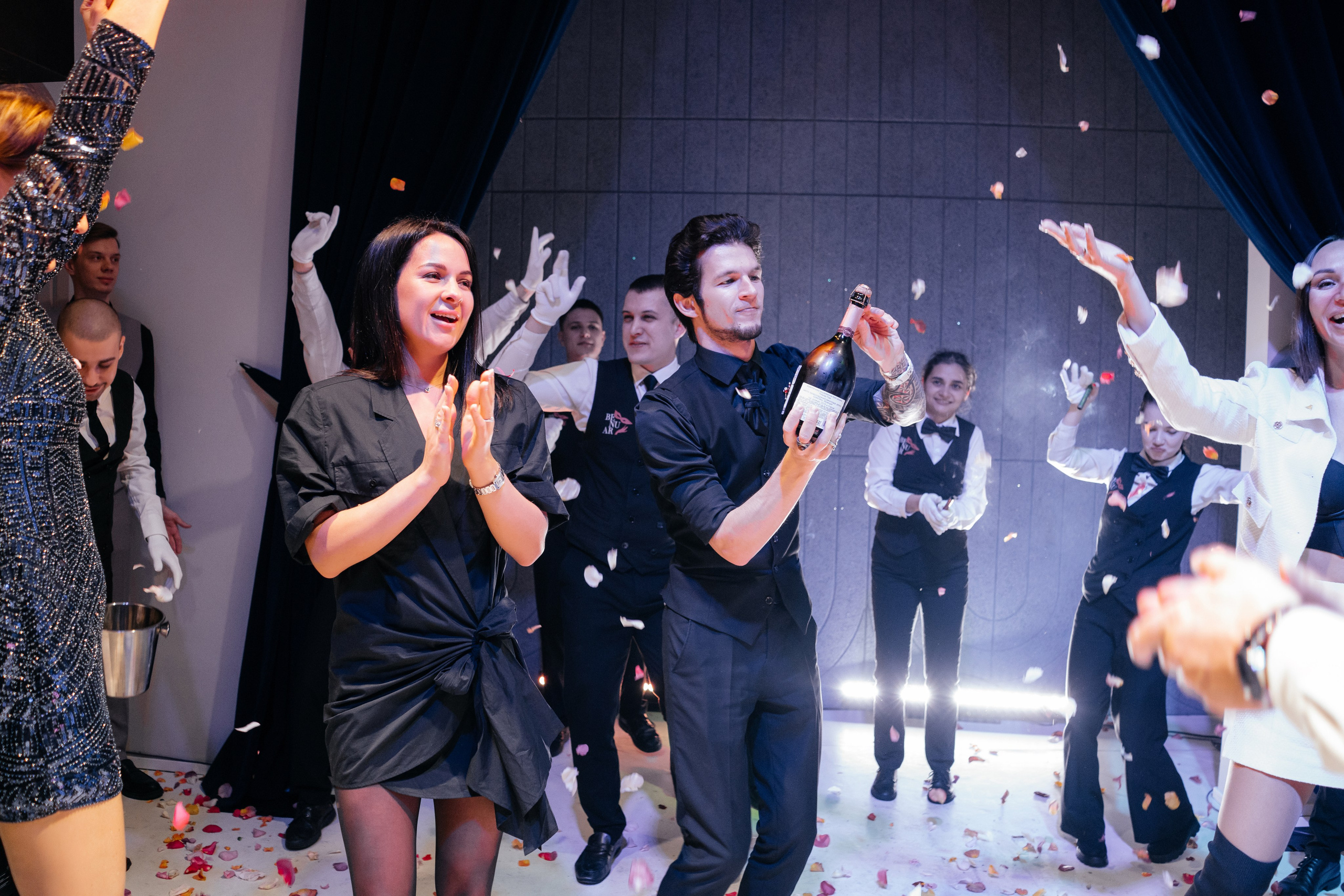 8 марта (пятница). BENUAR Restaurant