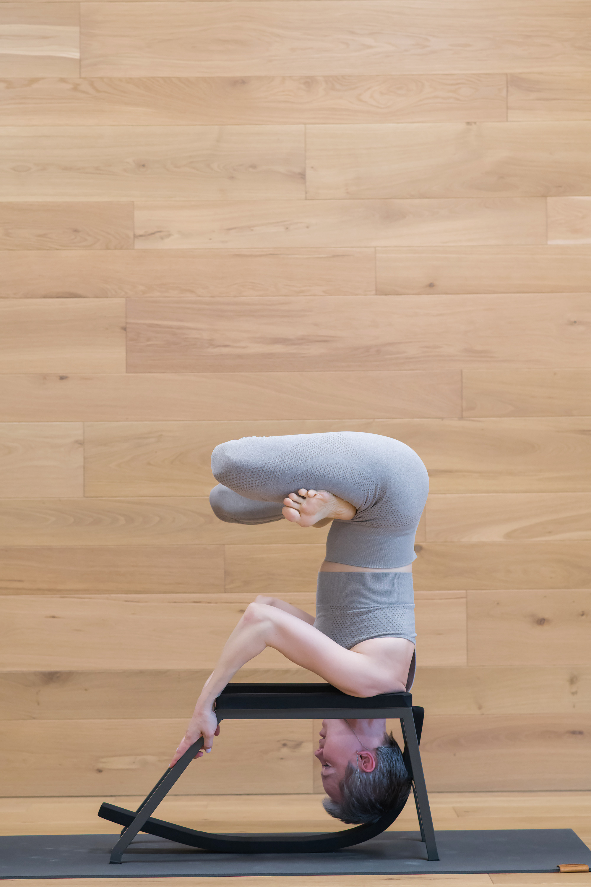 Фотосъемка инструктора по йоге критического выравнивания для соцсетей. Фотограф-видеограф в Москве Катерина Веневская