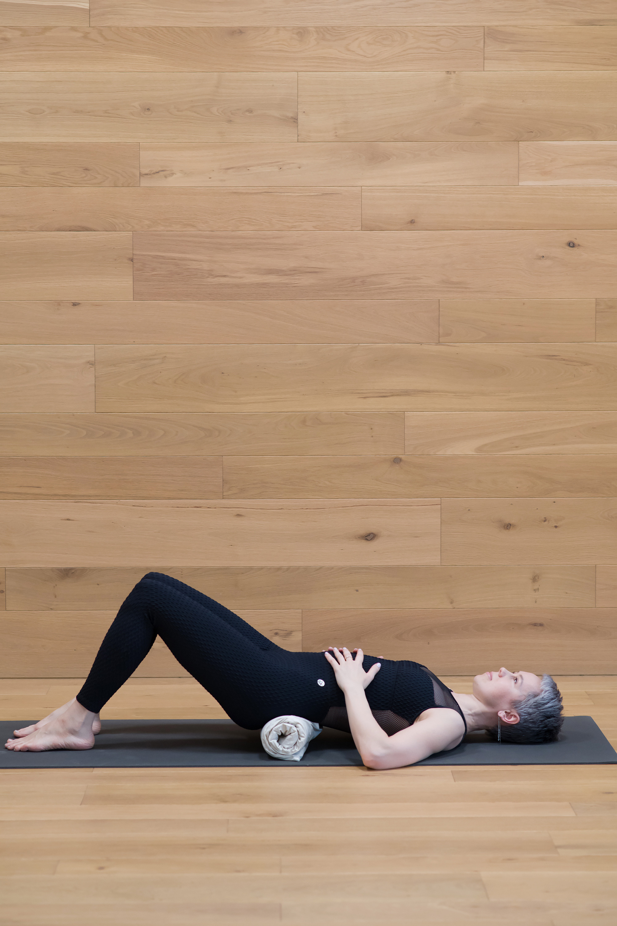 Фотосъемка инструктора по йоге критического выравнивания для соцсетей. Фотограф-видеограф в Москве Катерина Веневская