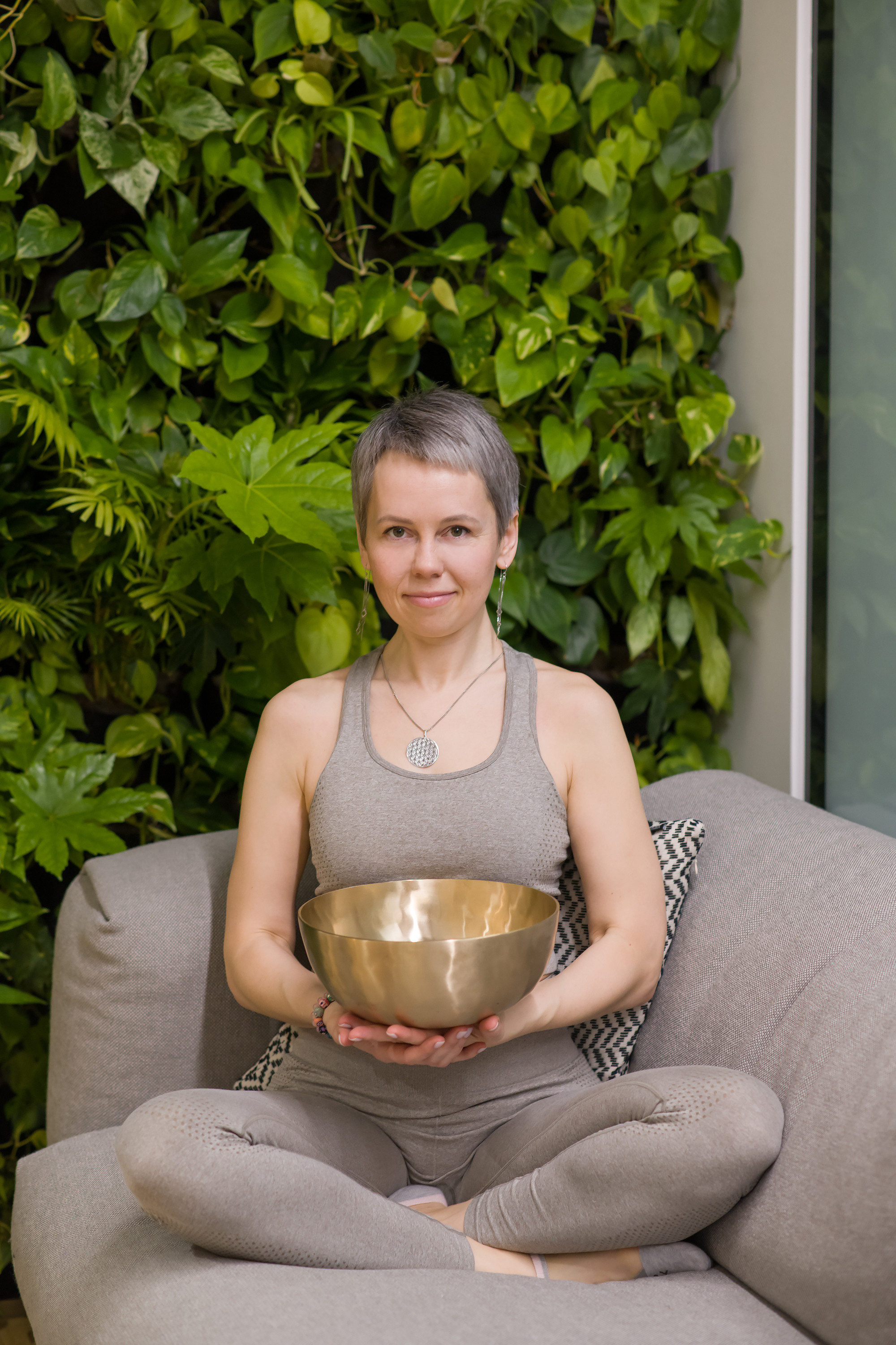 Фотосъемка инструктора по йоге критического выравнивания для соцсетей. Фотограф-видеограф в Москве Катерина Веневская