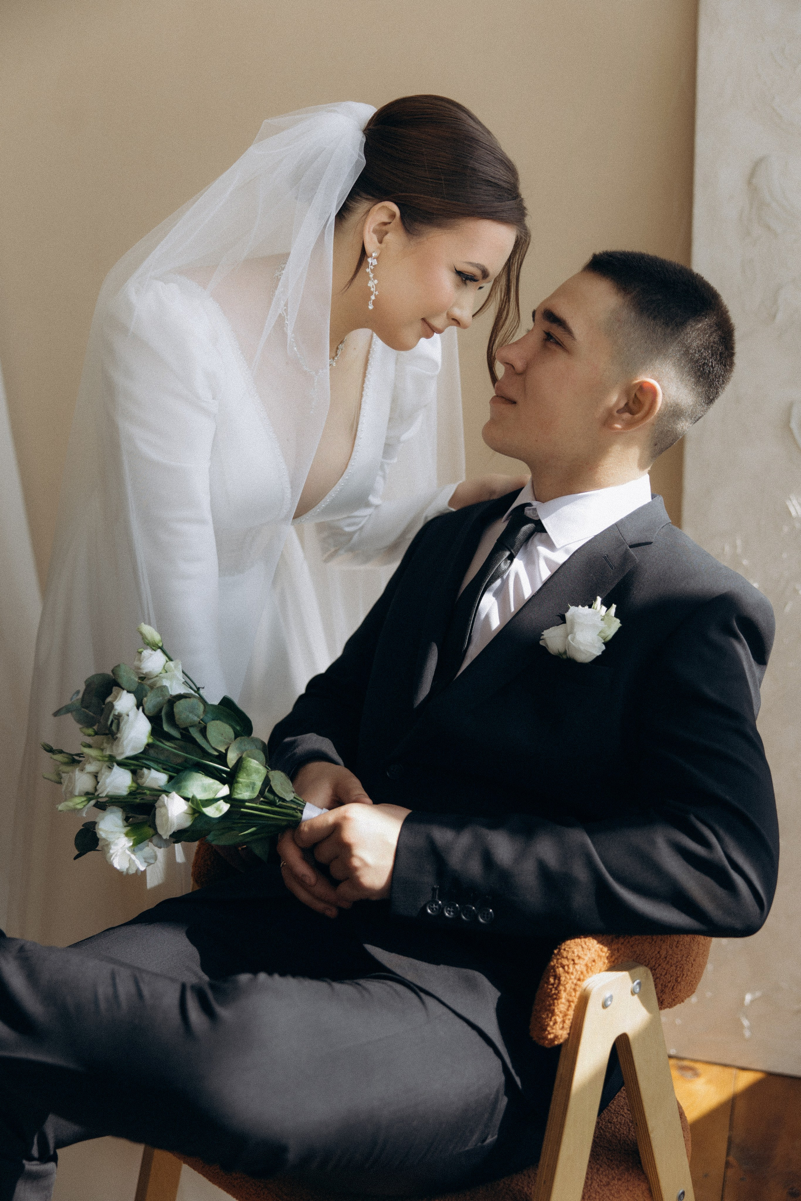 Свадебная фотосессия в фотостудии Пензы для Виктории и Михаила