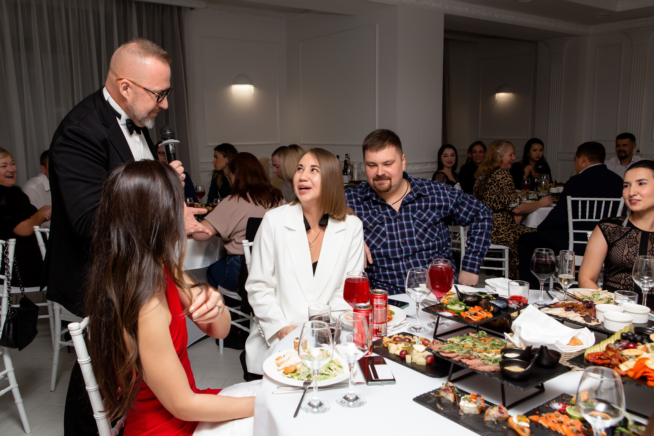 Юбилей стоматологии. Контент фотограф, съемка для маркетплейсов, фуд съемка и репортажи в Новосибирске Ралия Галеева