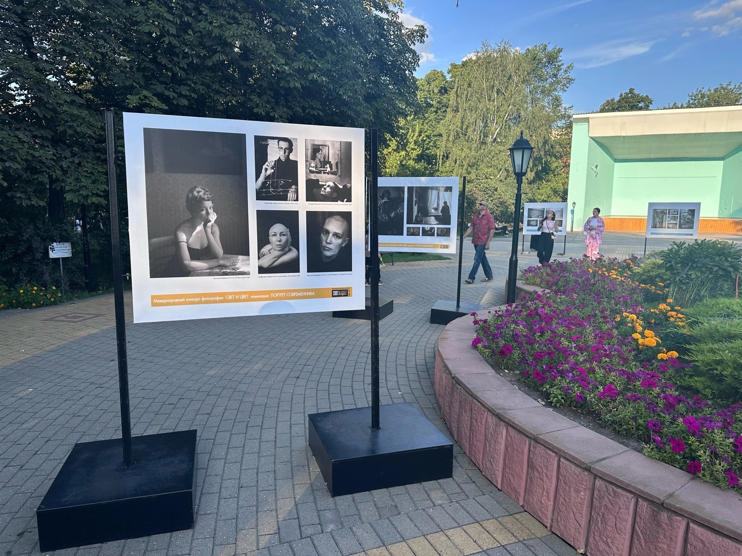 Первое место в категории «Портрет современника» на фестивале «Свет и Цвет» в г. Елец. Фотографии Лены Соколовой