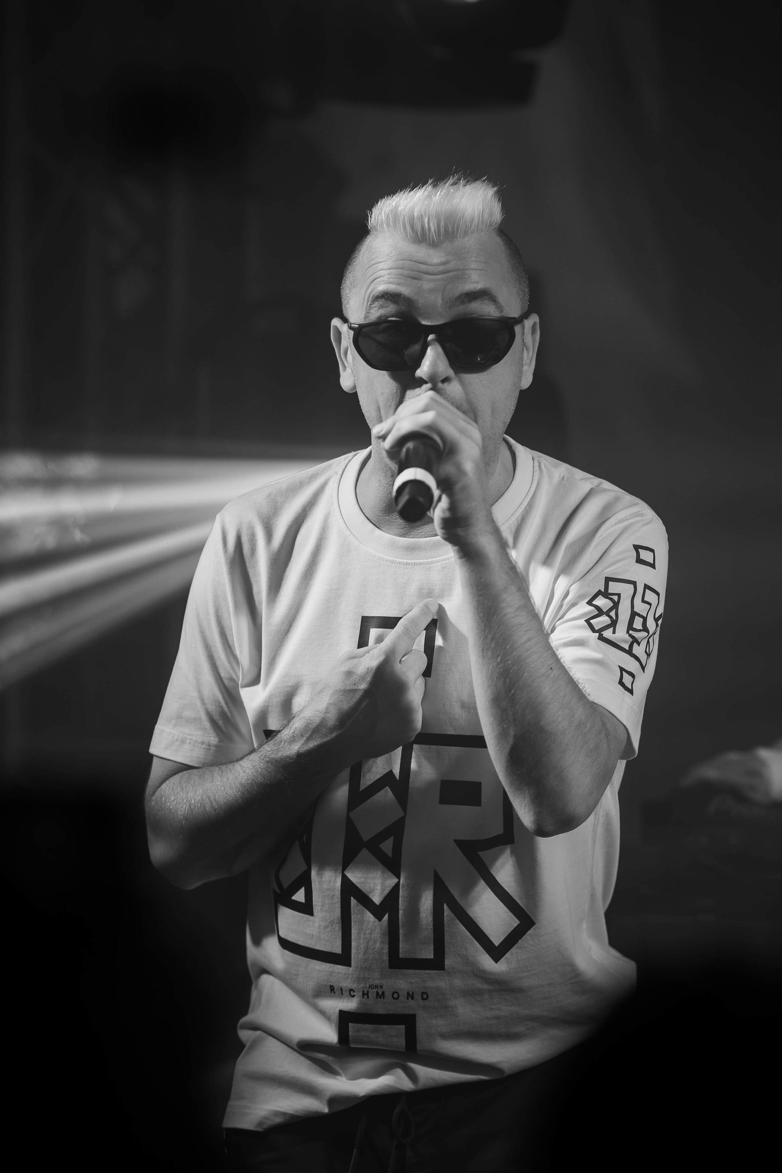 Отпетые мошенники в Mouse House. NesterovaMaria.ru