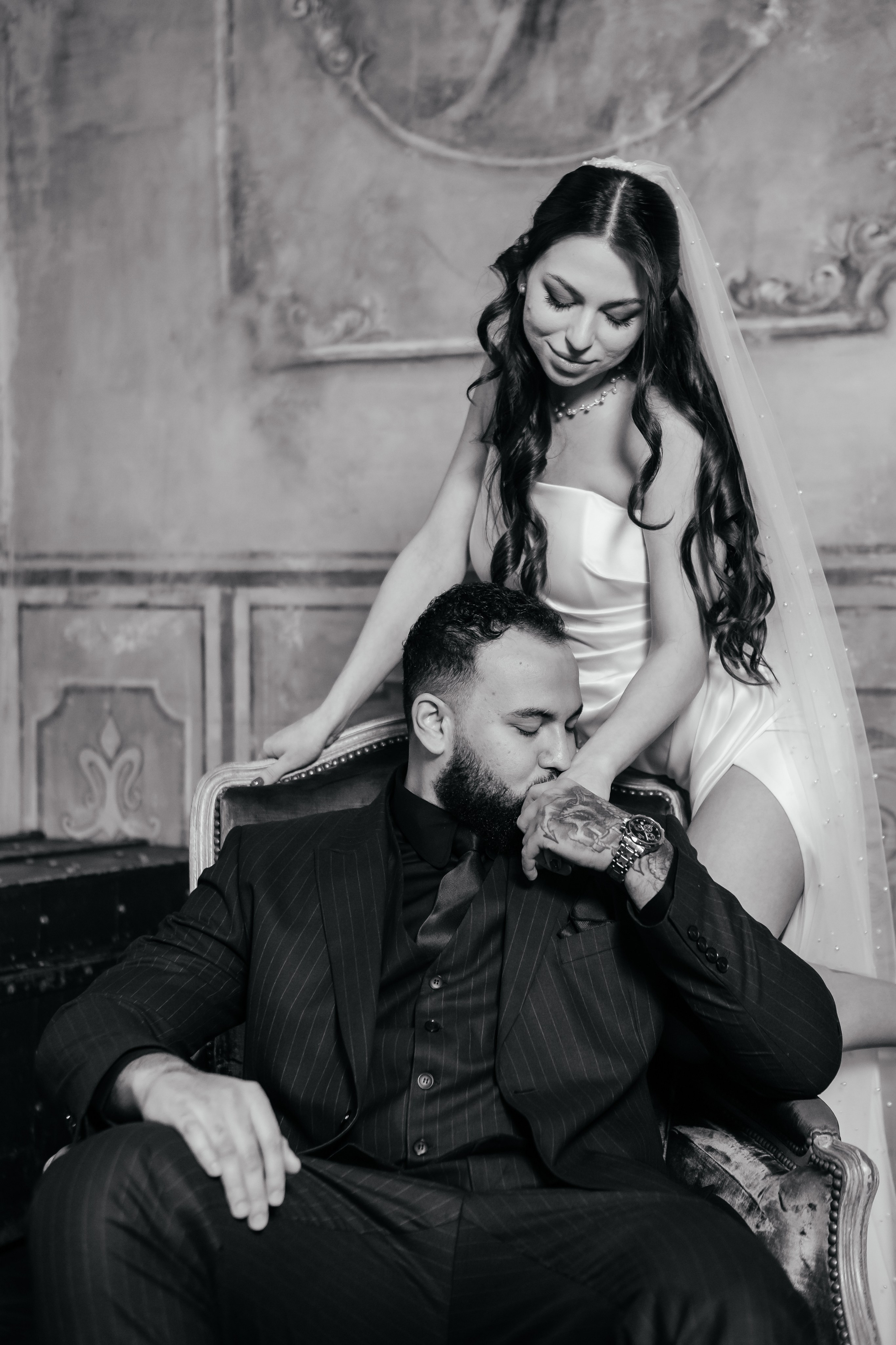 Фотосессия выездной регистрации в ресторане. Свадебный фотограф в Москве