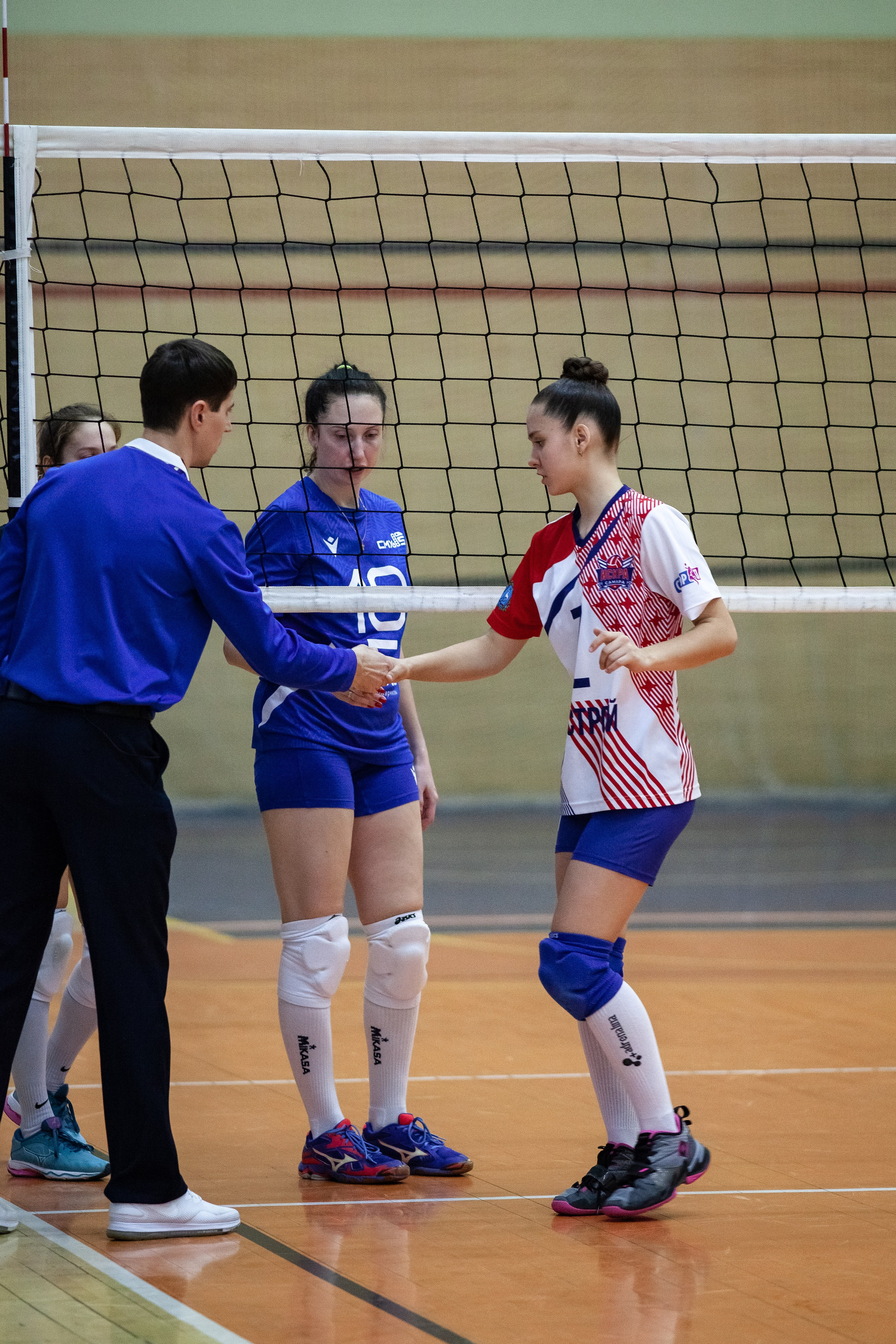 Искра (Самара) — Динамо (Киров). Фотография