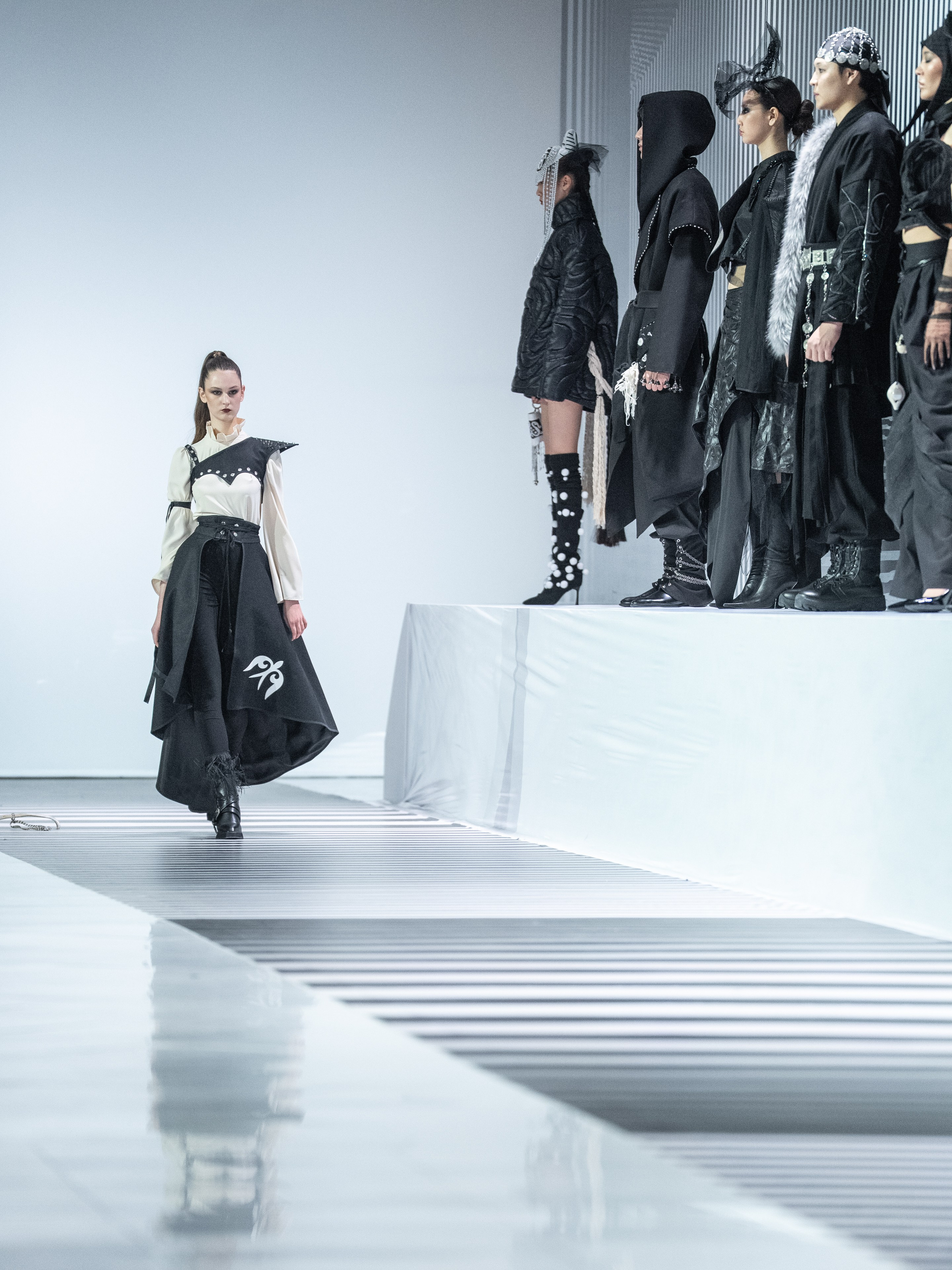 New Generation-OPEN WAY. Сайт Алматинского НЮ АРТ, будуар и фэшн фотографа Дениса Карпенко