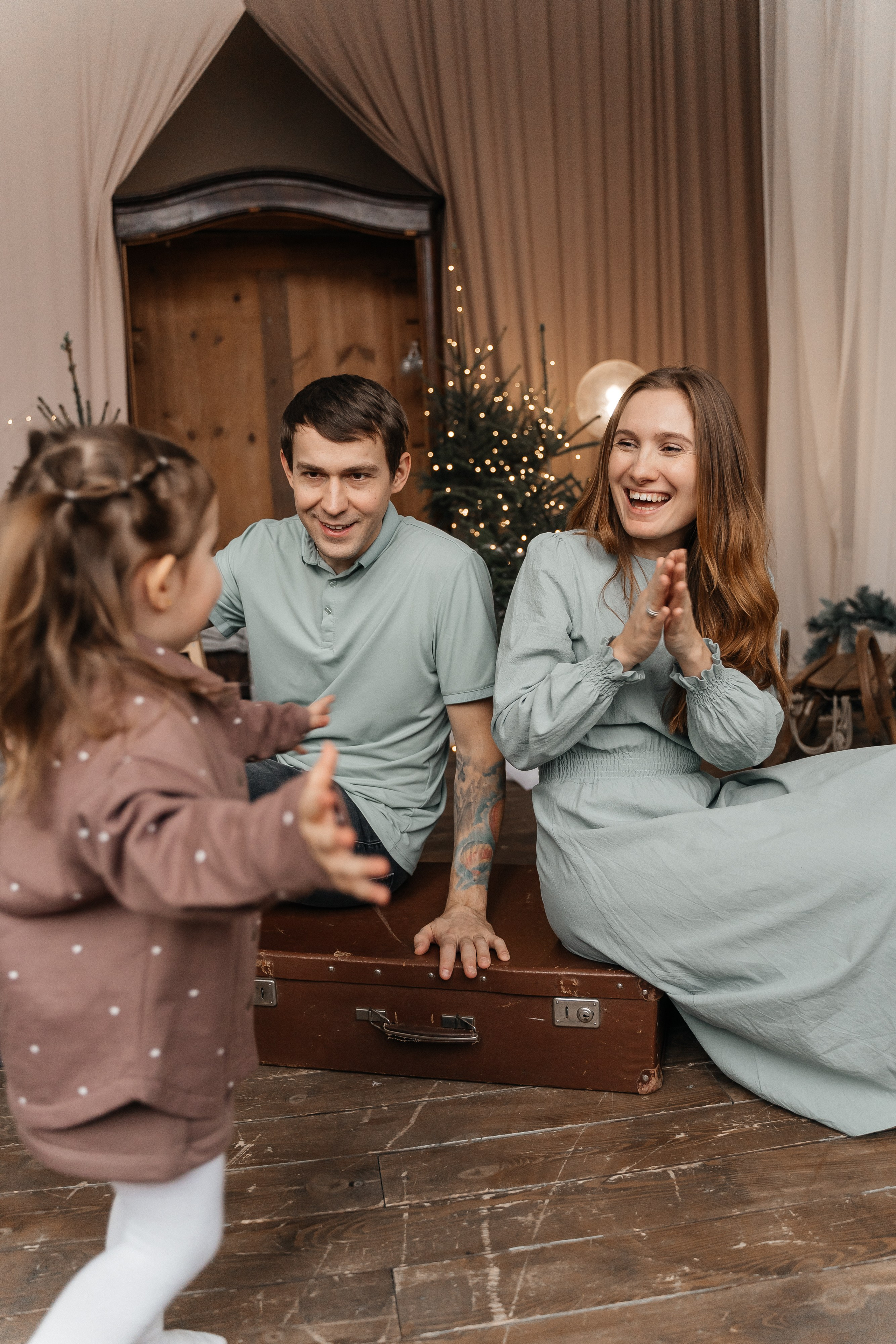 Серёжа, Аня и Василина. Волик Мария