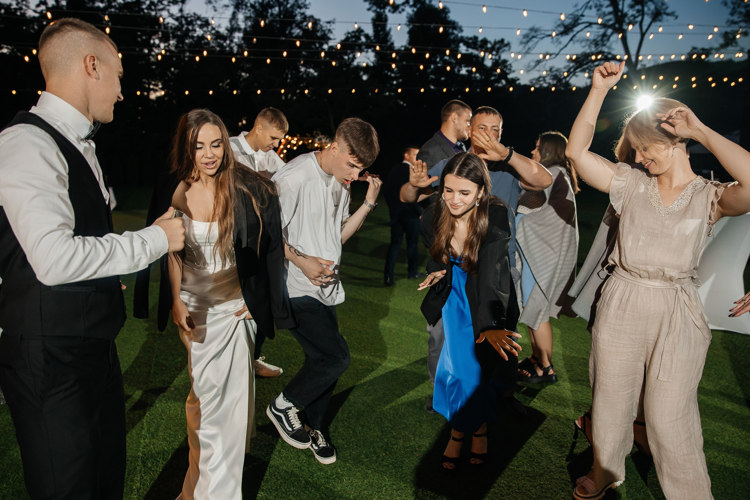 Свадьба на открытом воздухе. Свадебный и семейный фотограф в Москве Олеся Подколзина