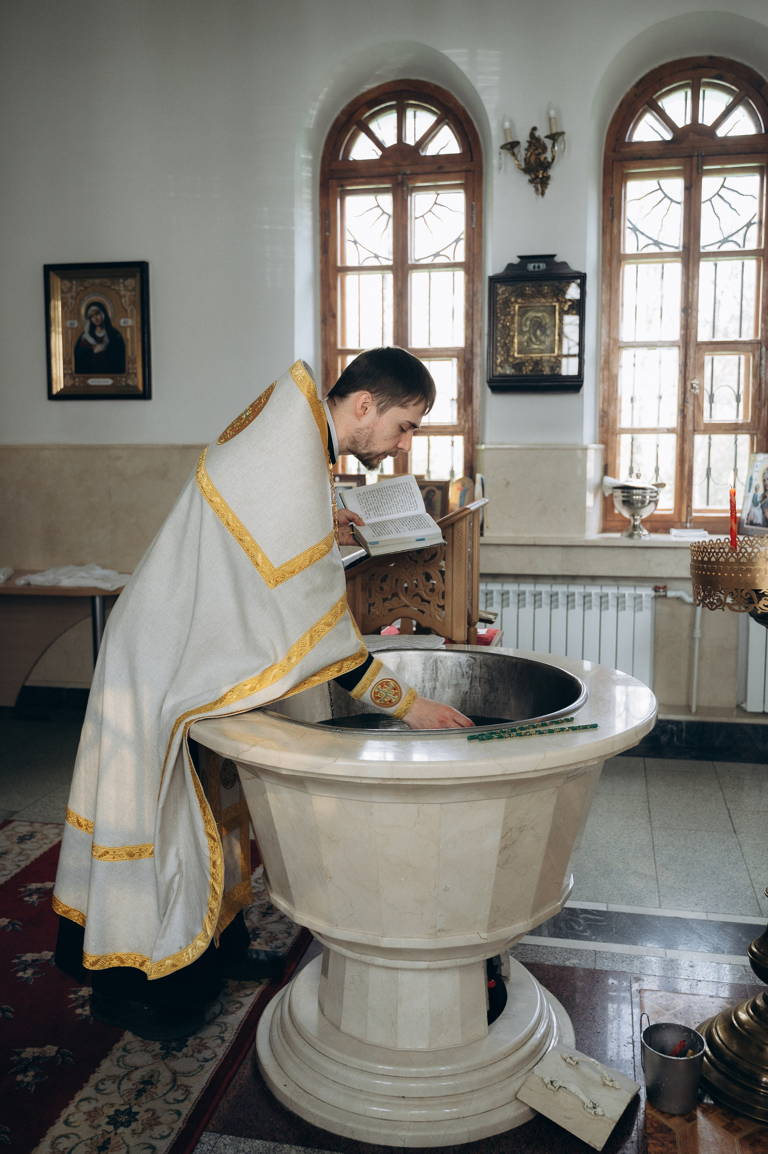 Крещение Артура (Храм Марии Магдалины). Семейный фотограф в Минске Дарья Дреко