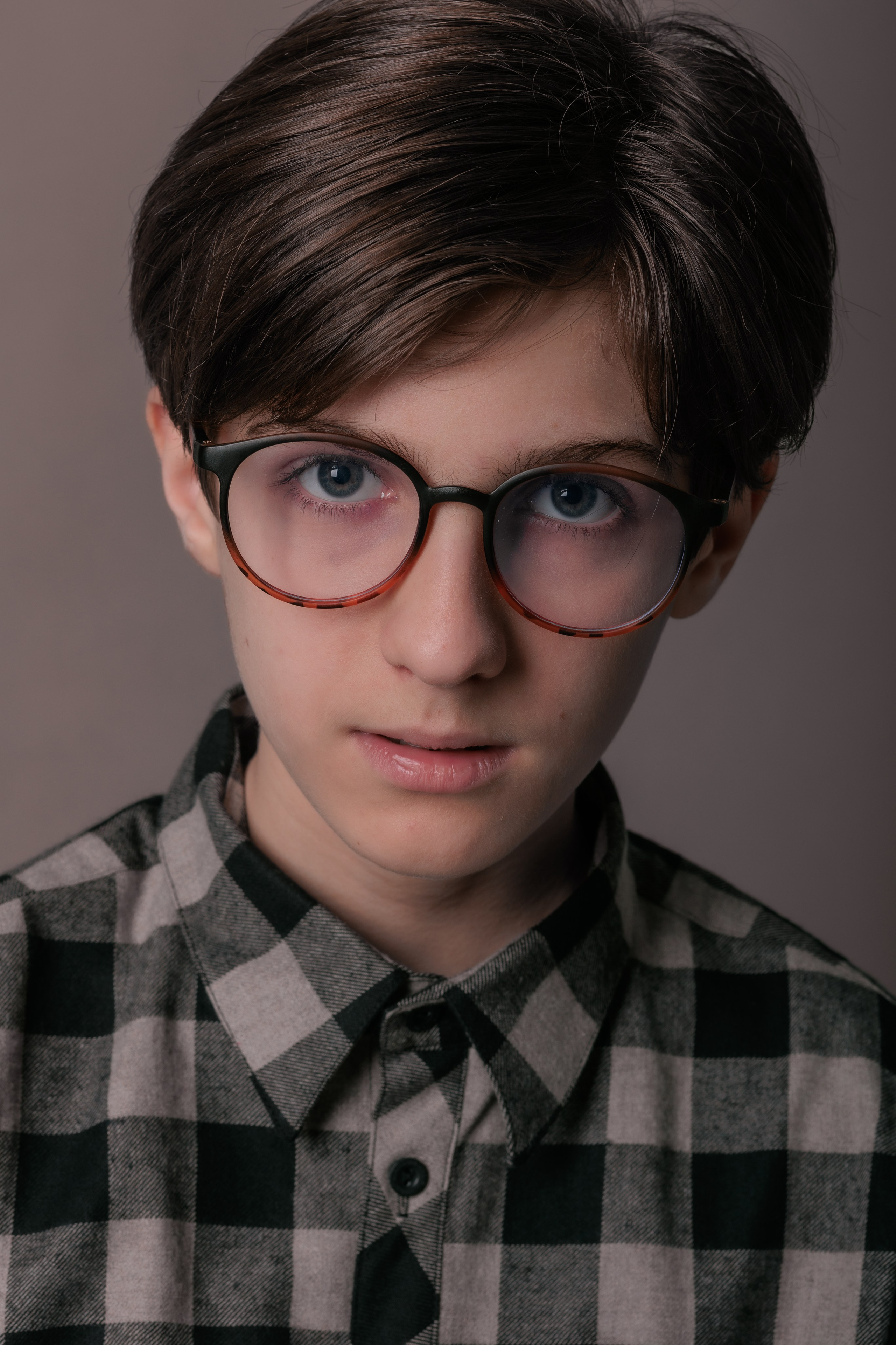 АРТЁМ. Я фотограф из Москвы к Вашим услугам