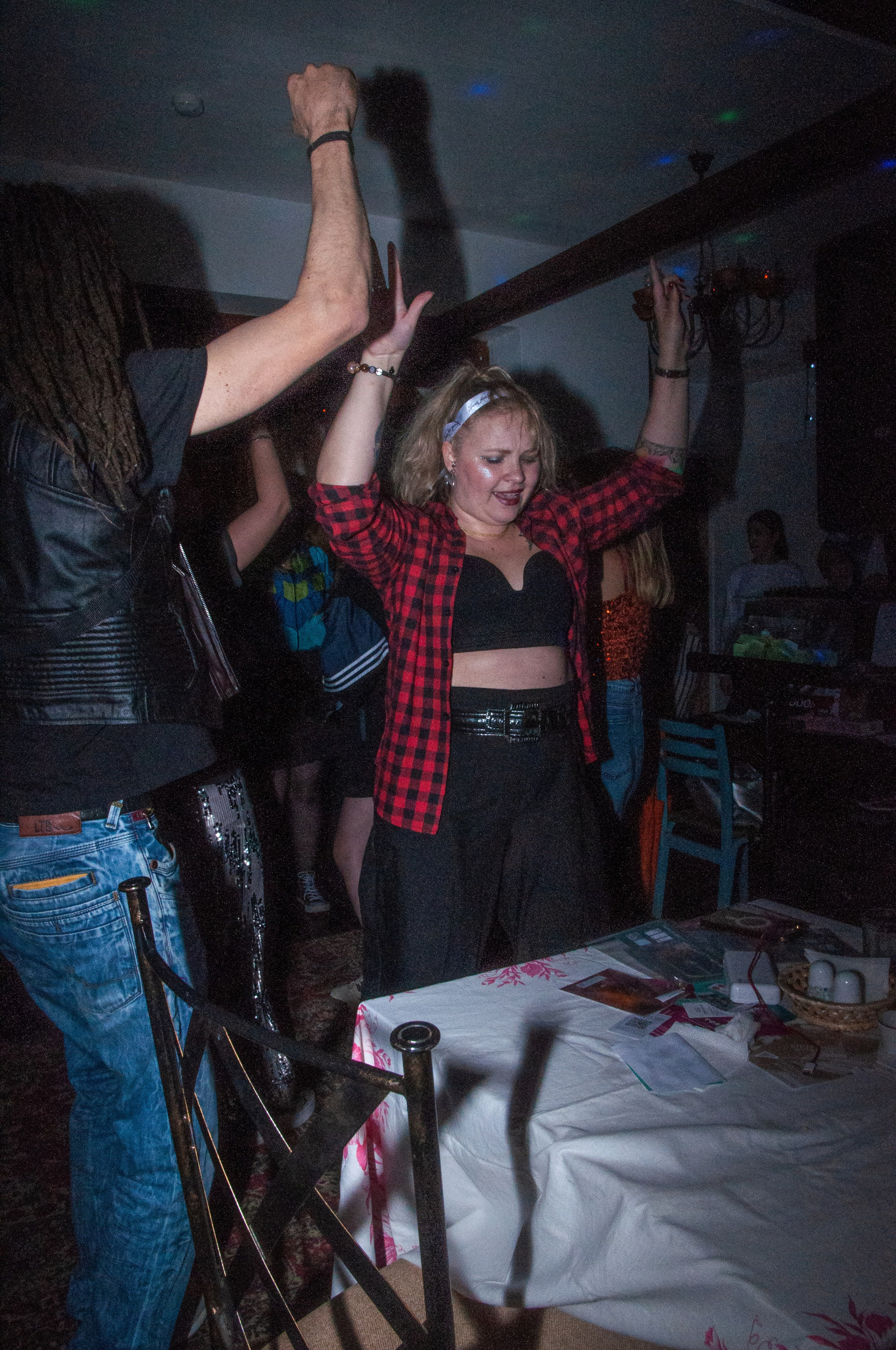Вечеринка 90-тые. Фотограф Катя Щербина