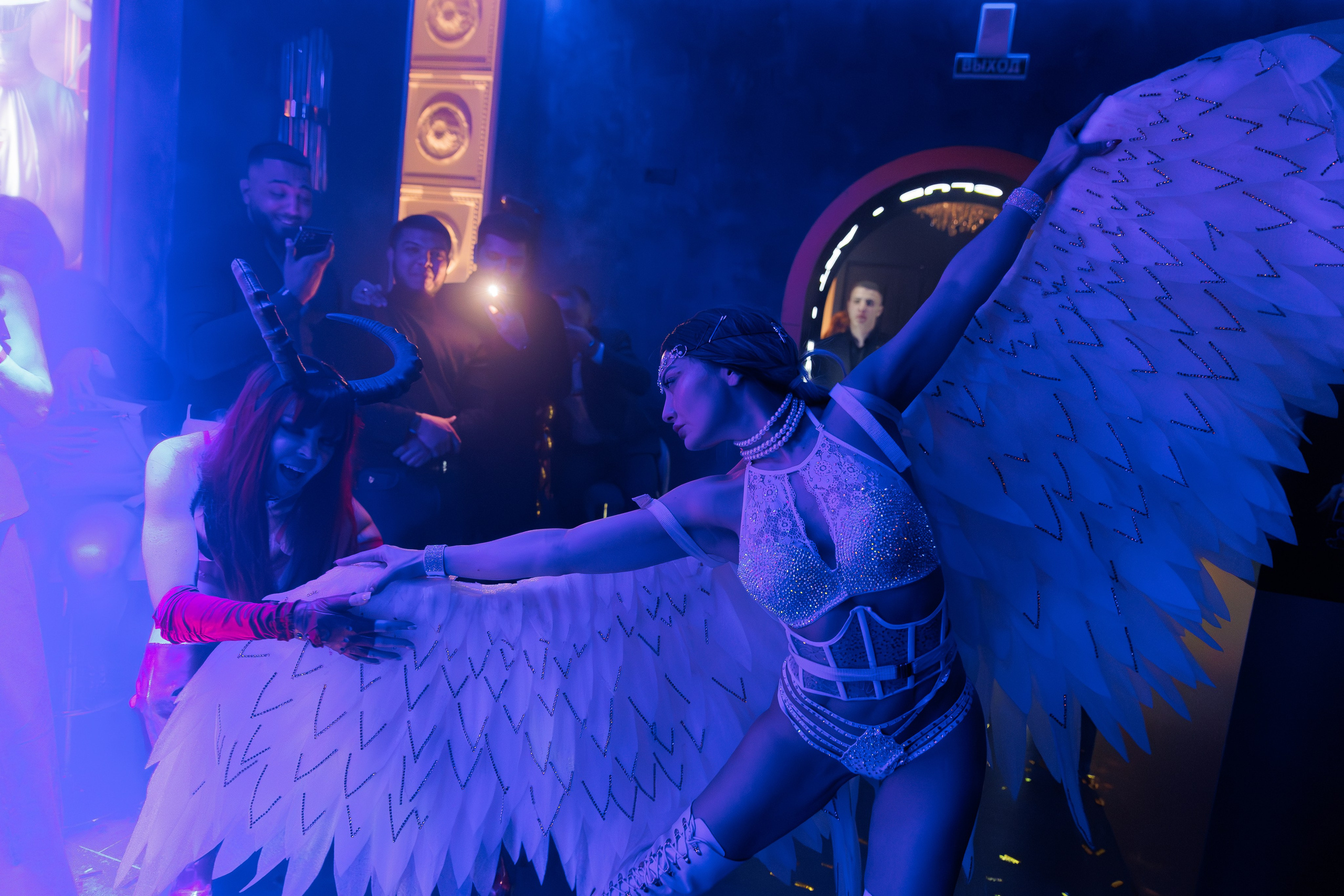 ЛУВР [Открытие Ночного клуба]. СВОИ. ФОТООТЧЕТЫ-СОБЫТИЯ-МЕСТА