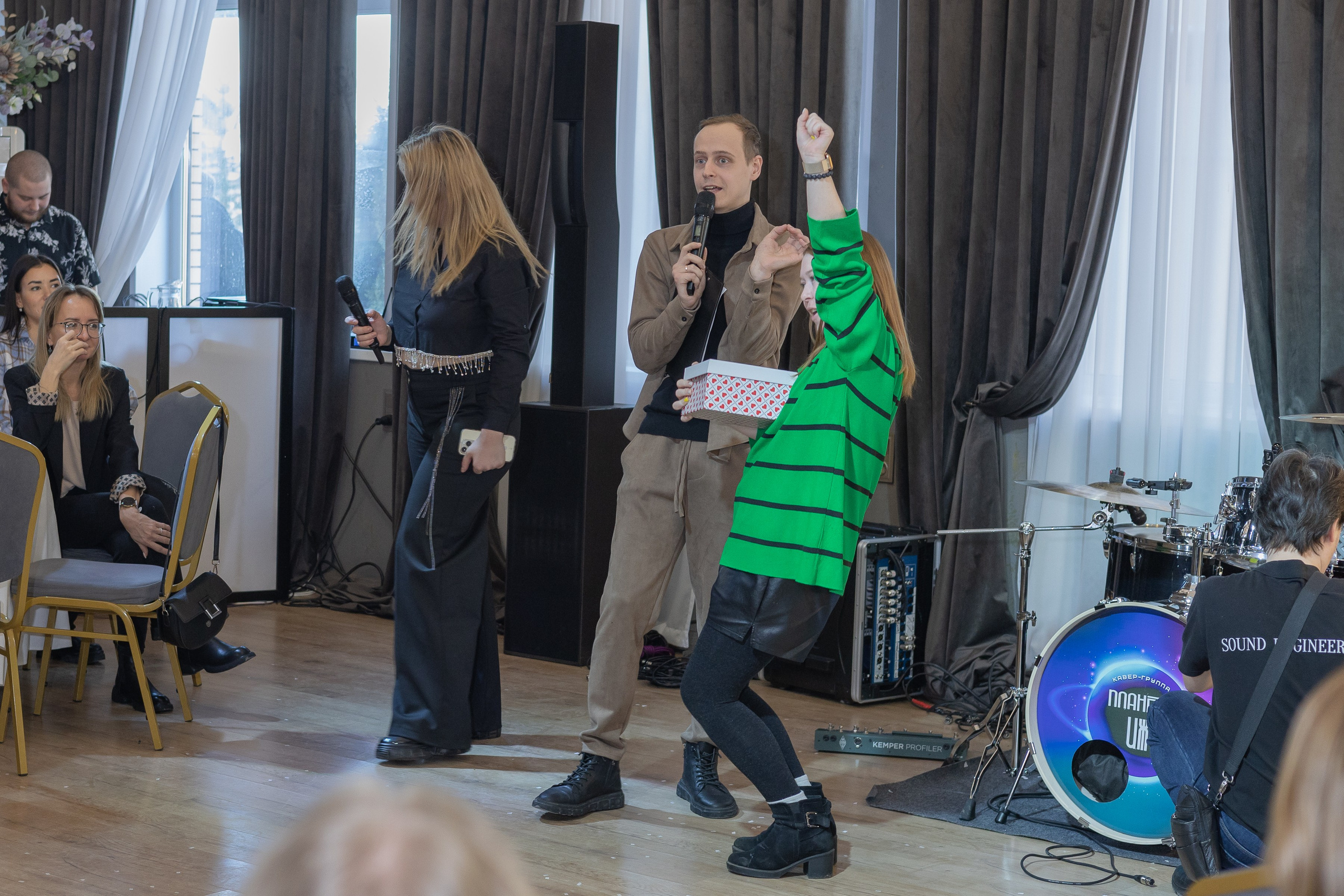 Свадебное чаепитие для молодоженов