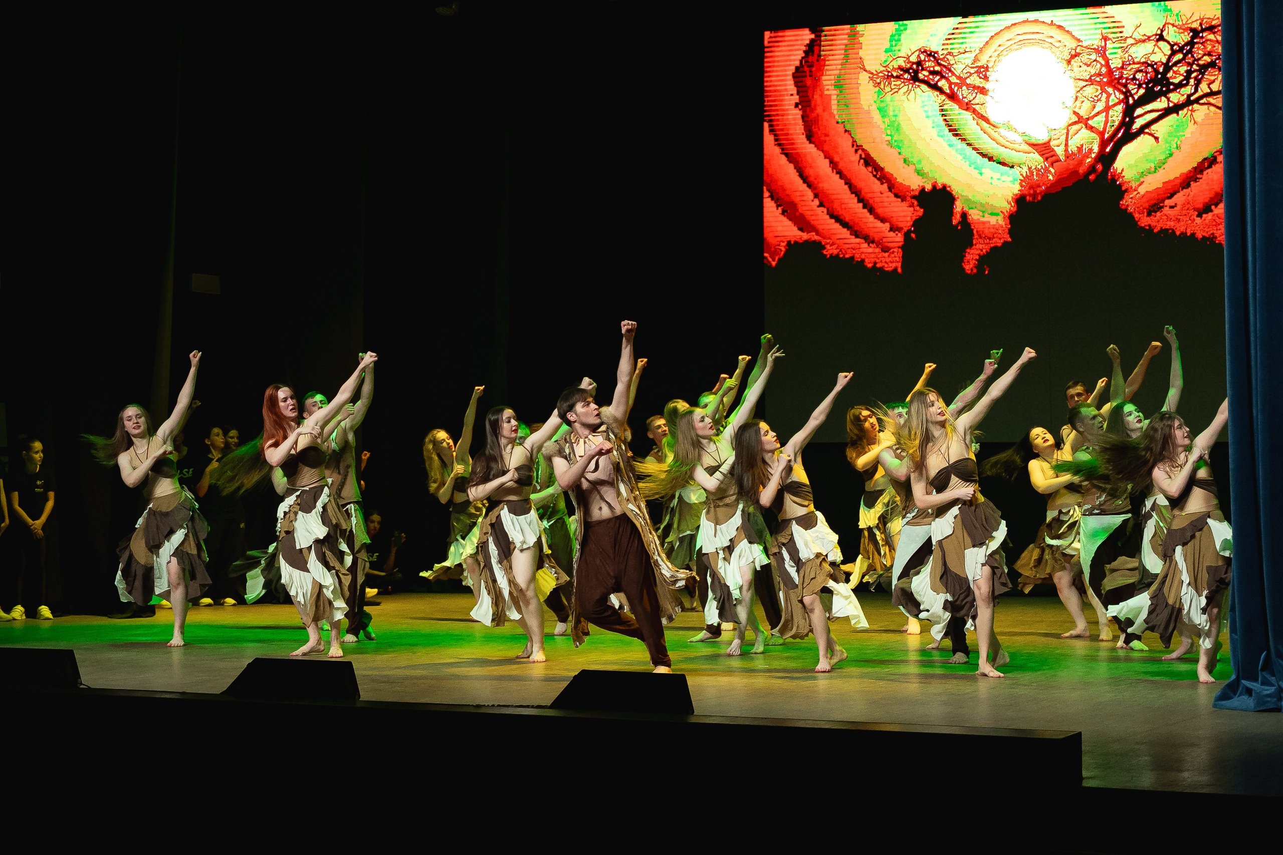 Отчётный концерт танцевально-спортивного клуба «PULSE». Портретный и репортажный фотограф в Воронеже: Анастасия Пузикова