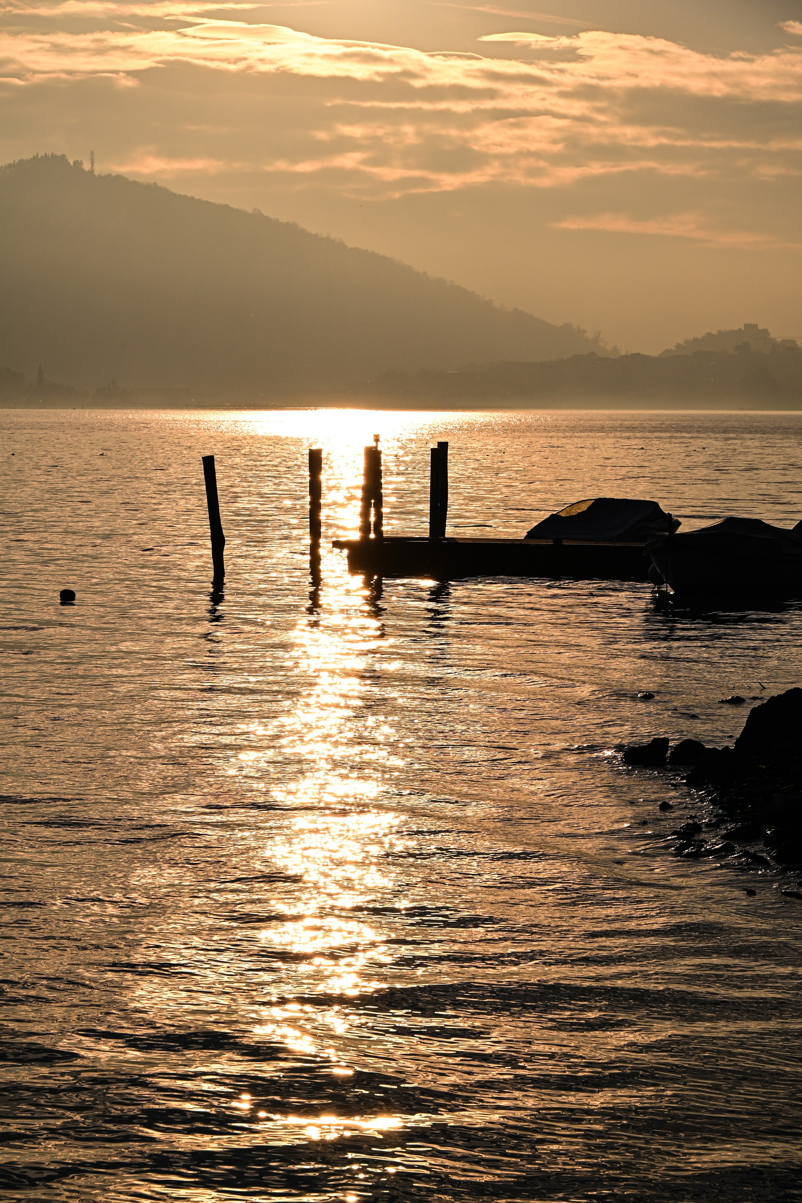 Lago d'iseo and hotel. Фотограф Минск
