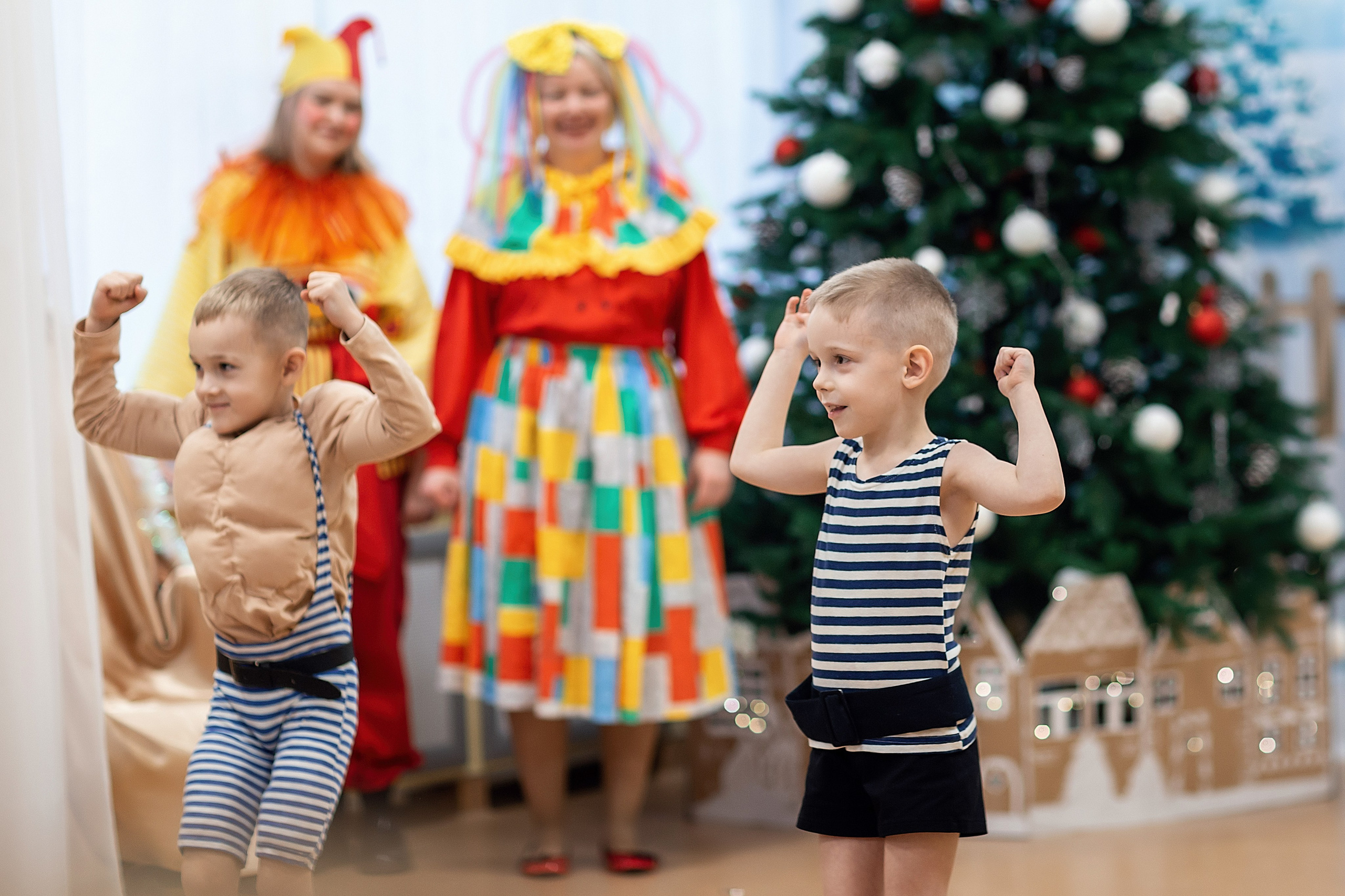 Утренник_"Веселый балаганчик» 2024. Семейный фотограф в Санкт-Петербурге