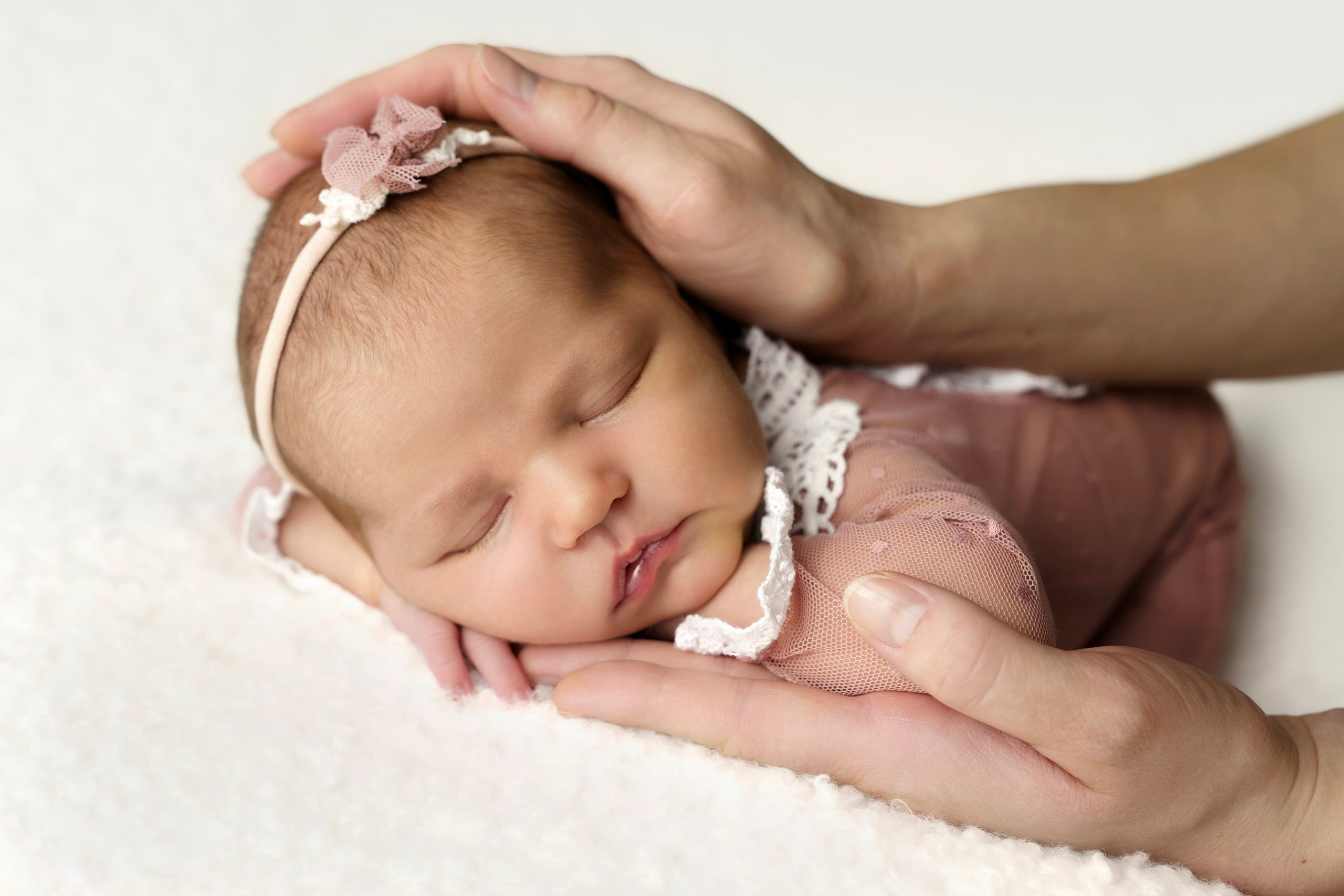 Фотосессия новорожденного (newborn). Фотограф новорожденных, детей до года и беременных в Симферополе