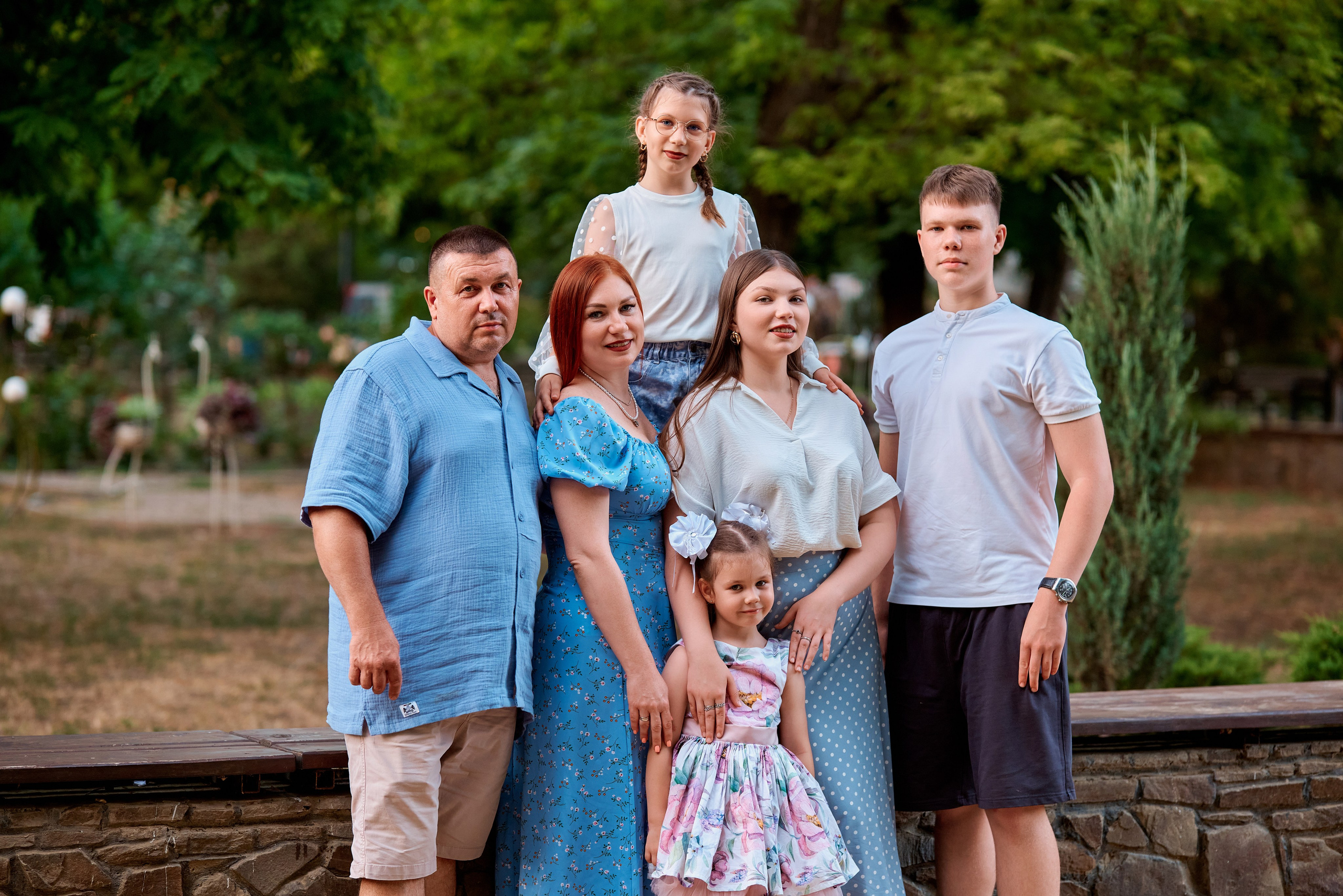 Семейная фотосессия с внуками в парке. Фотограф Таганрог Анна Трайжон