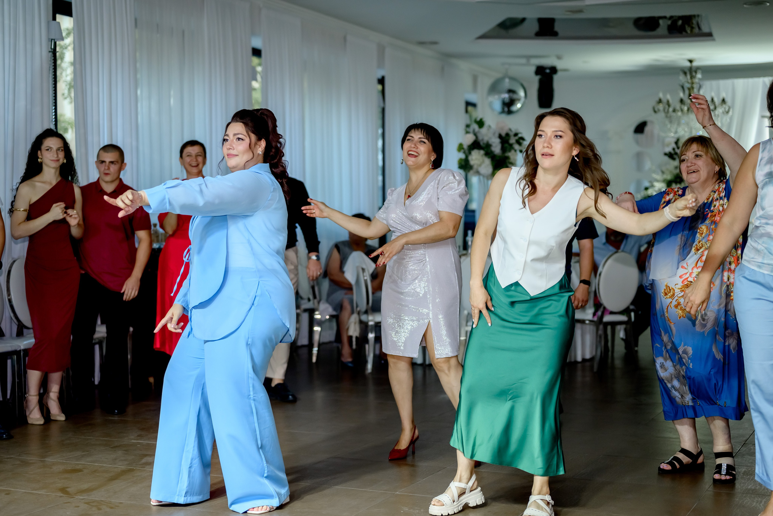 Банкетная часть (1). Юлия Басня семейный и свадебный фотограф в Донецке