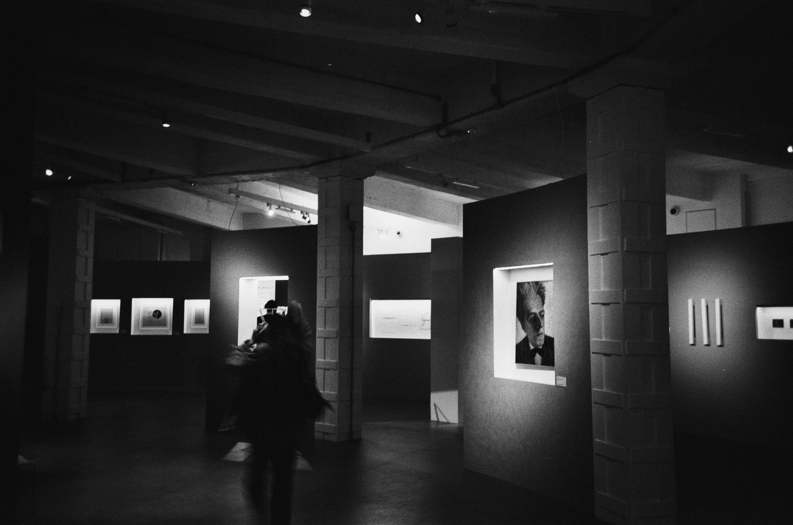 Центр Зотов / выставка От утопии к театру (Мейерхольд) / Cosina CX-1