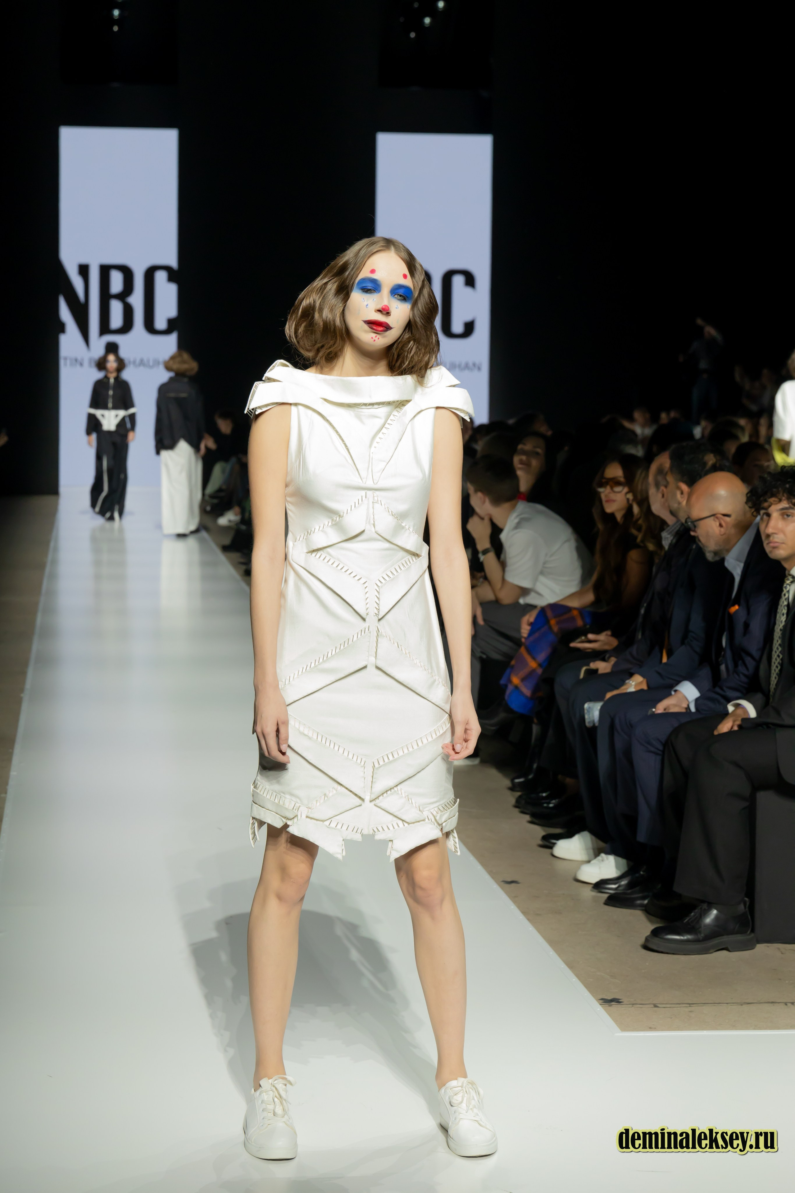 Московская неделя моды 2024 9 октября дизайнер NITIN BAL CHAHUAN presented by Fashion Design Council of India. Репортажный, семейный и студийный фотограф в Москве Демин Алексей