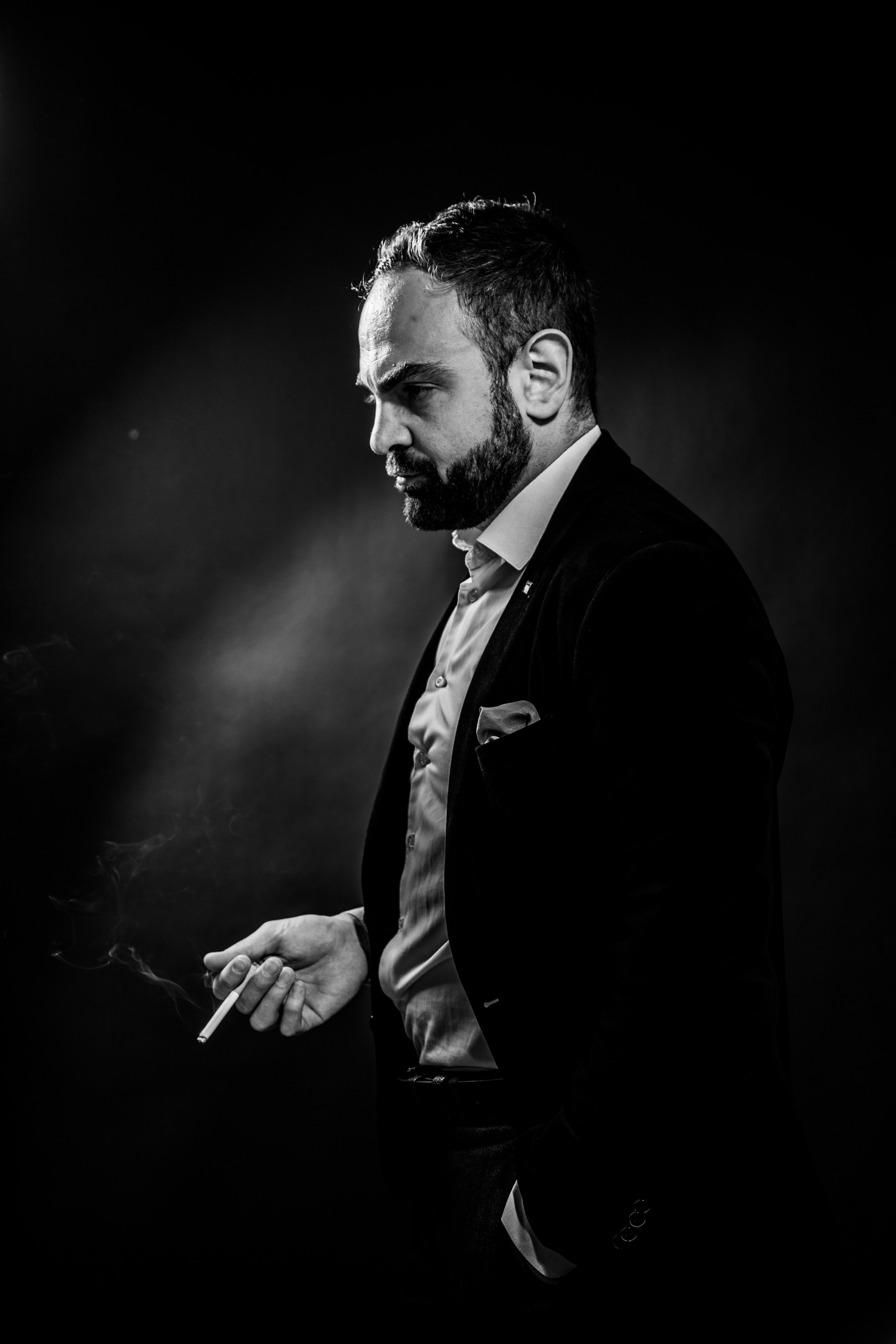 Фотосессия для предпринимателя: основателя видеостудии и видеопродакшена «ARMAKO FILMS» Айка Акопяна. Коммерческий фотограф в Санкт-Петербурге и Москве Полина Мамонтова