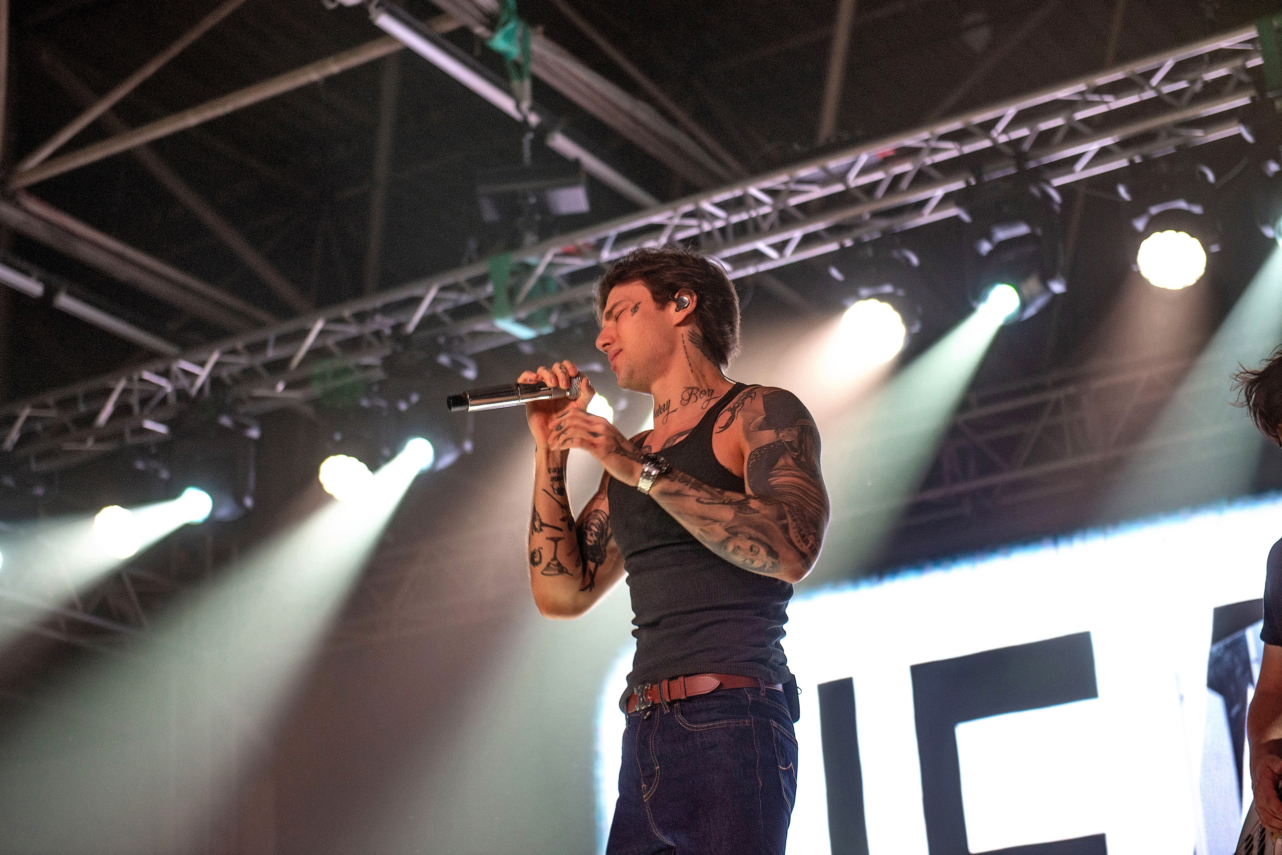 Концерт Хolidayboy. Школьный, фэшн фотограф в Тюмени и в России Ирина Королева