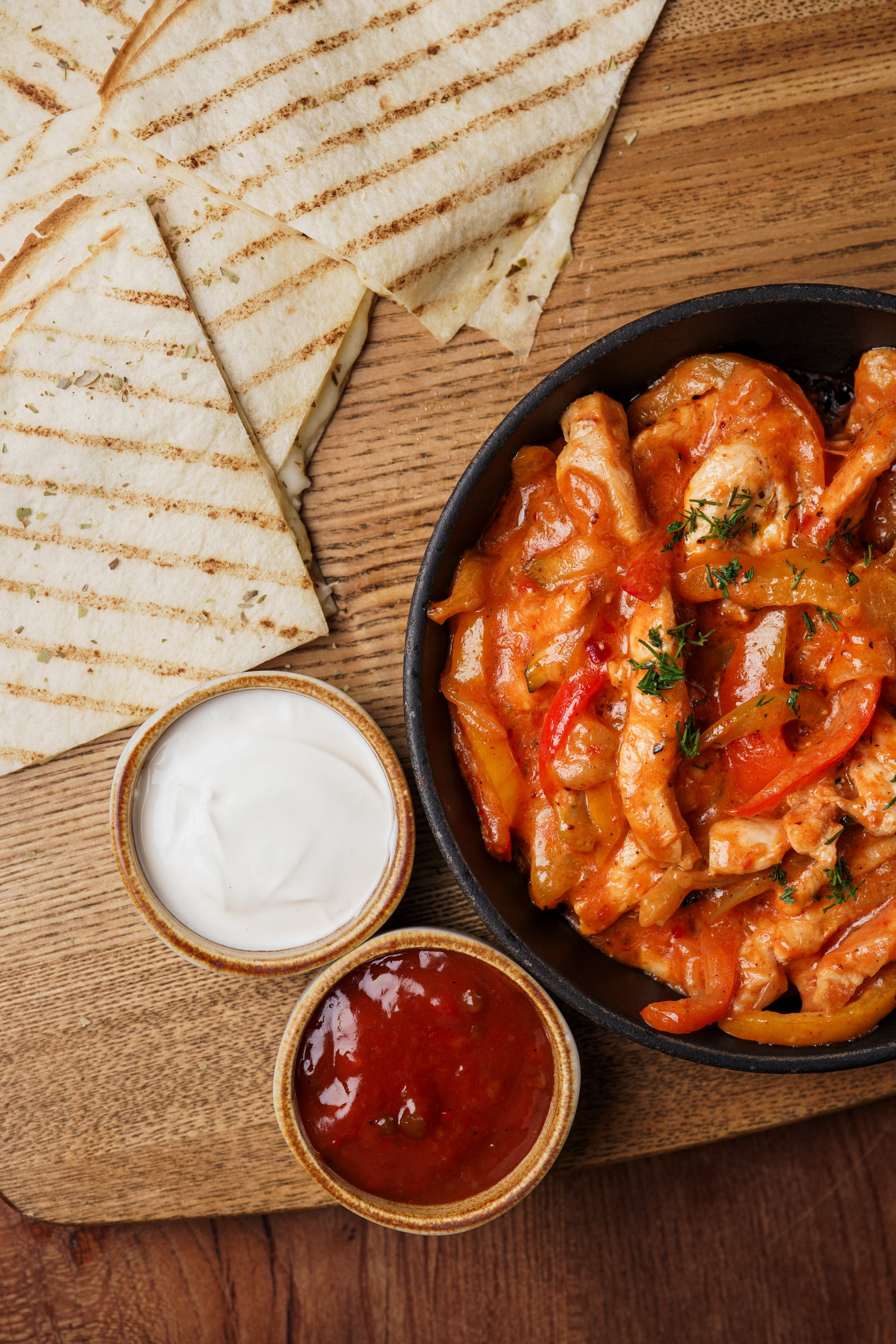 ДЭДИ — грузинский ресторан. Фуд-фотограф, Предметный фотограф, AI креатор. Москва