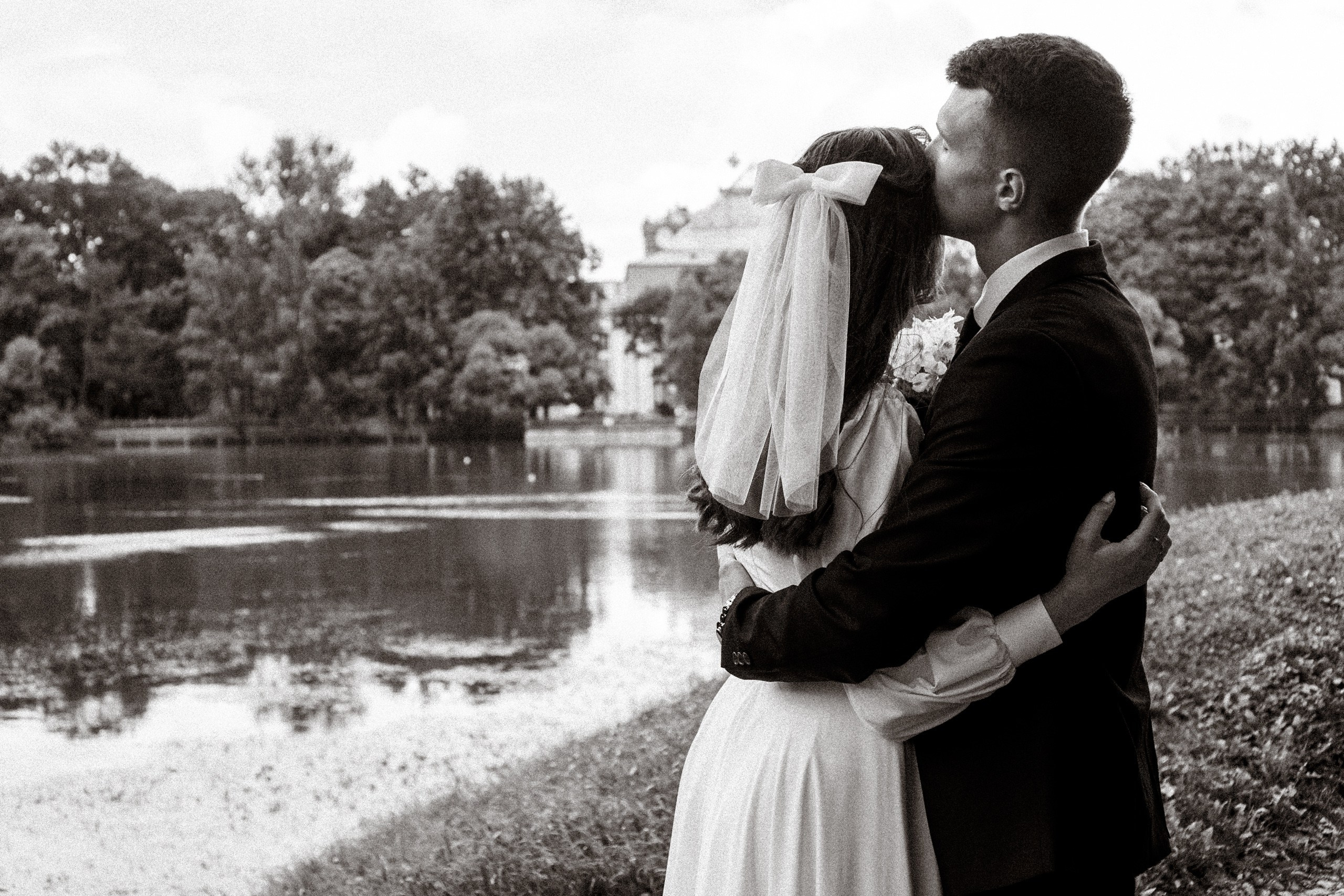 СВАДЕБНАЯ СЬЕМКА В ТАВРИЧЕСКОМ САДУ И ПРОГУЛКА ПО ЧЕРНЫШЕВСКОЙ. Профессиональный фотограф, Санкт-Петербург — Виктория Богомолова