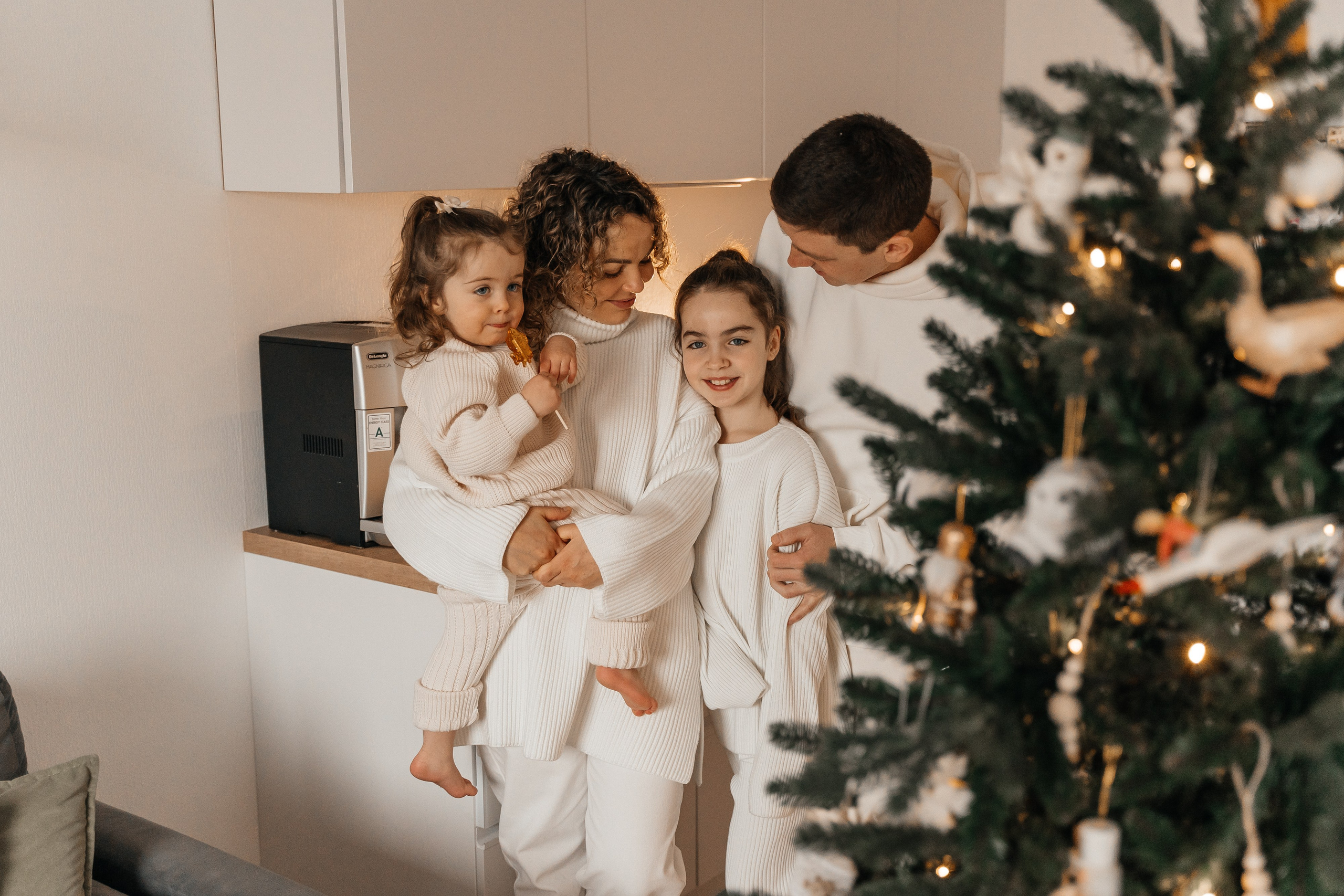 Максим, Катя, Лена и Ева. Волик Мария