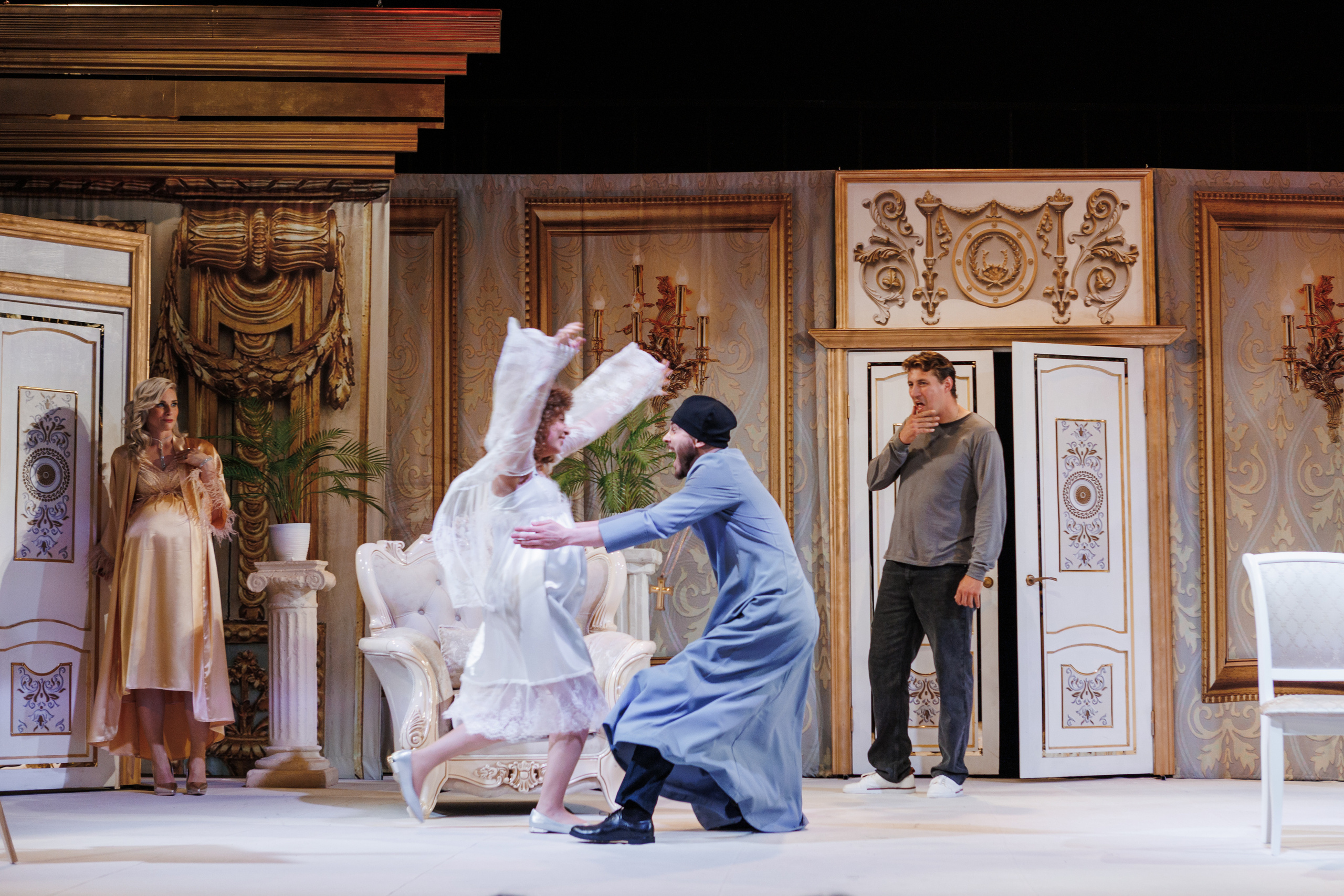 Премьера нового спектакля в Смоленском Камерном Театре. Детский, семейный и школьный фотограф Смоленск Москва Влад Старов