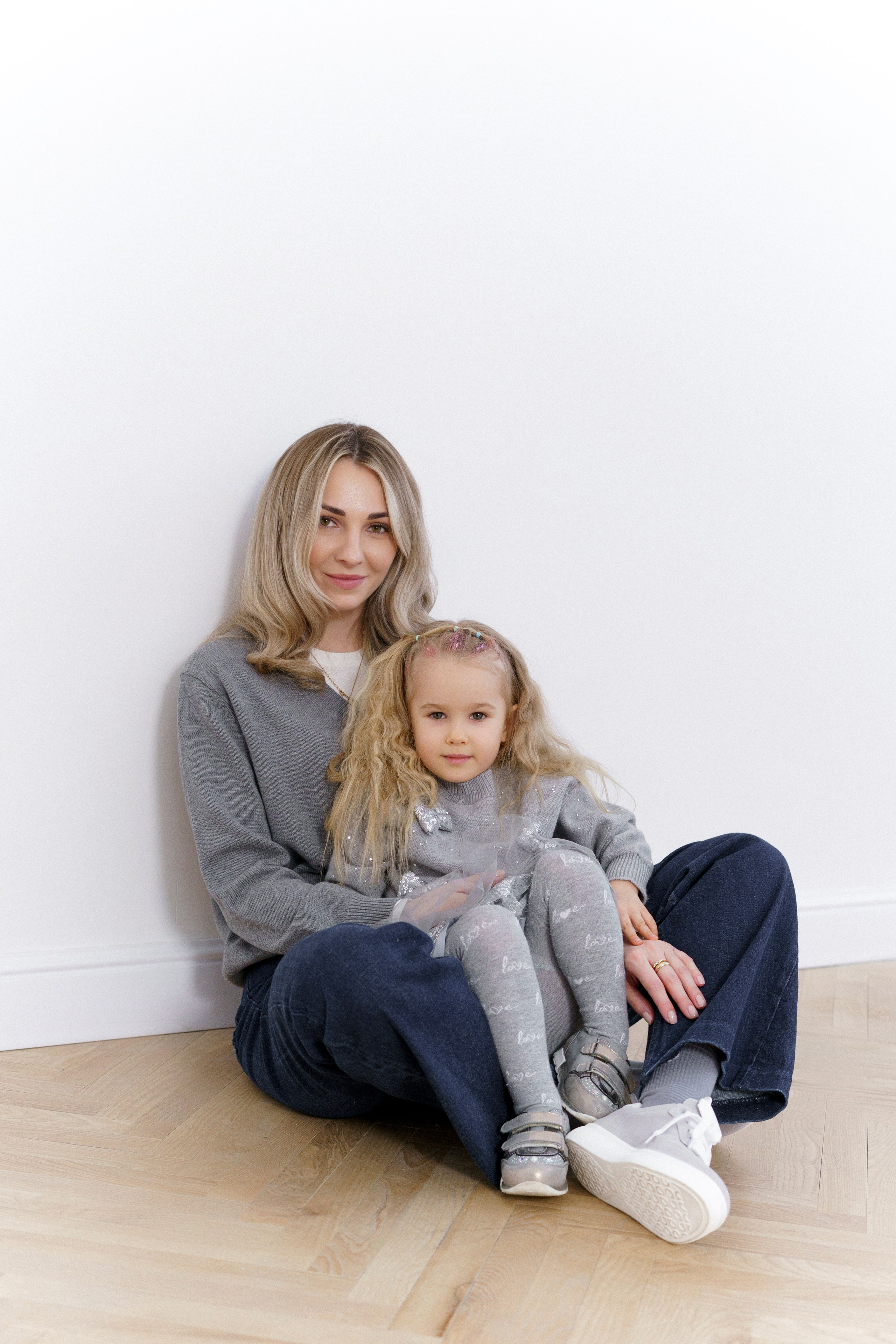 Вика и Алиса. Главная