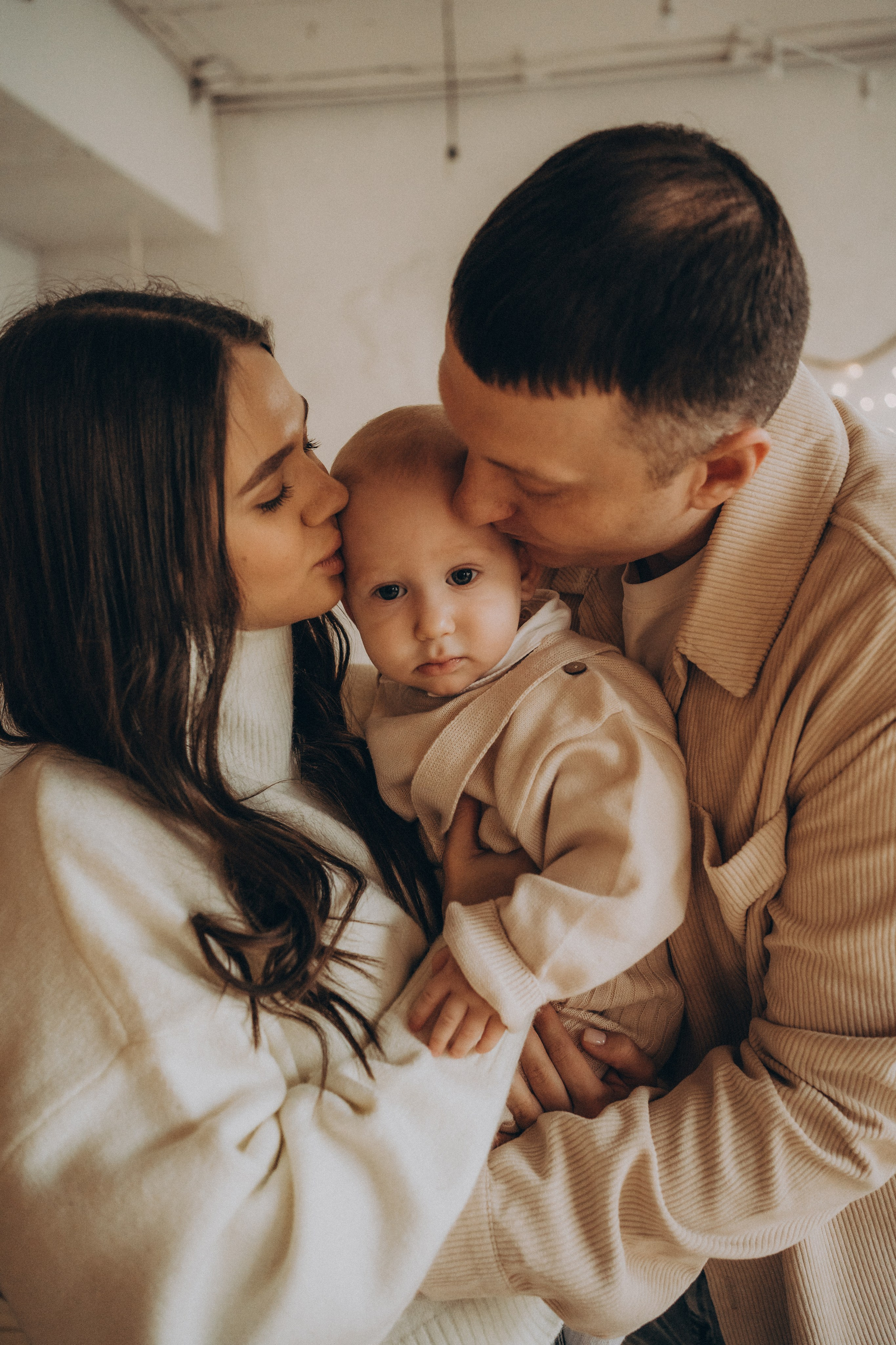 Любовь здесь. Главная