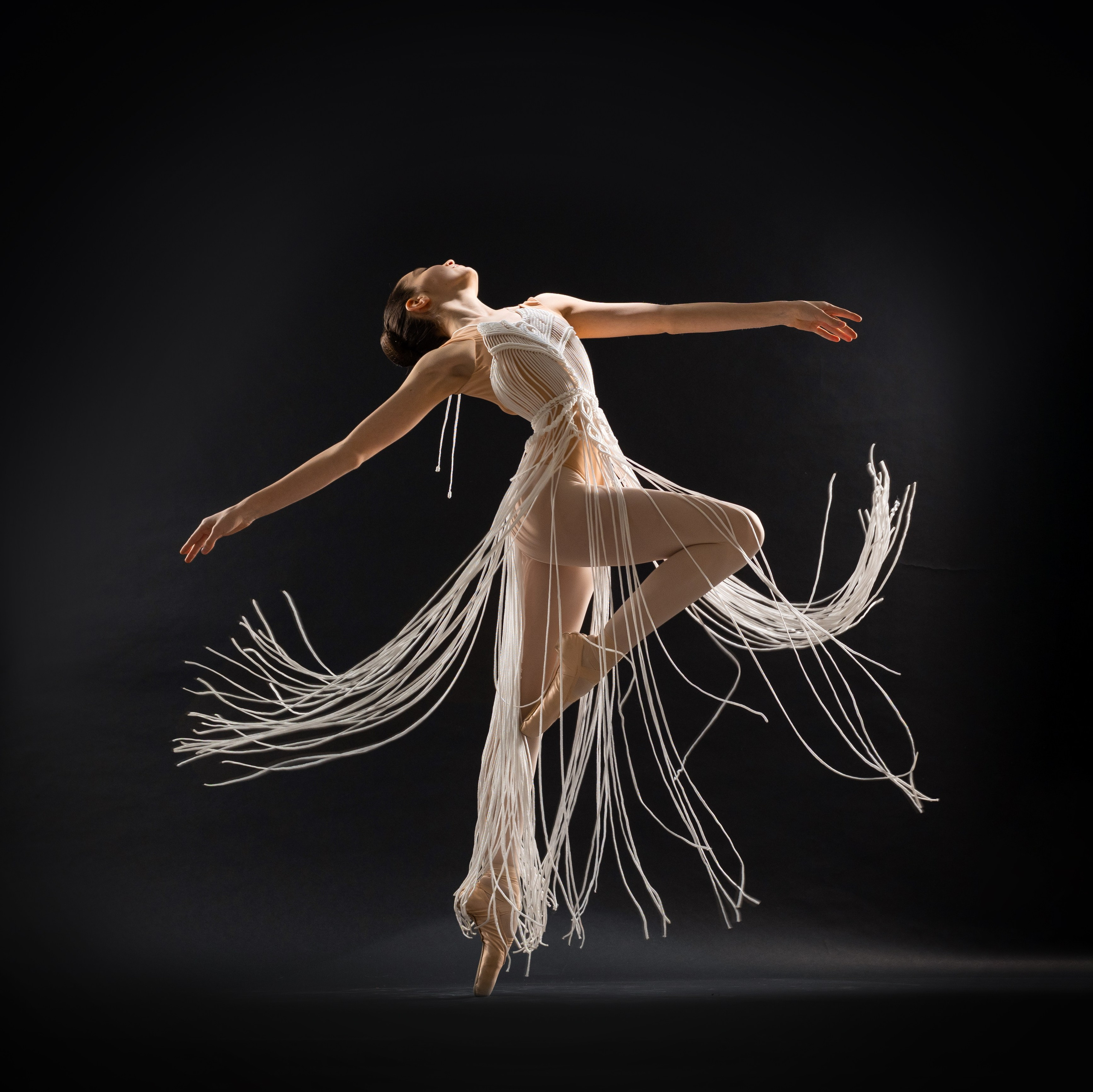 Платье «Нитки» напрокат бесплатно. Балетный фотограф Алина Ханько — Душа Балета