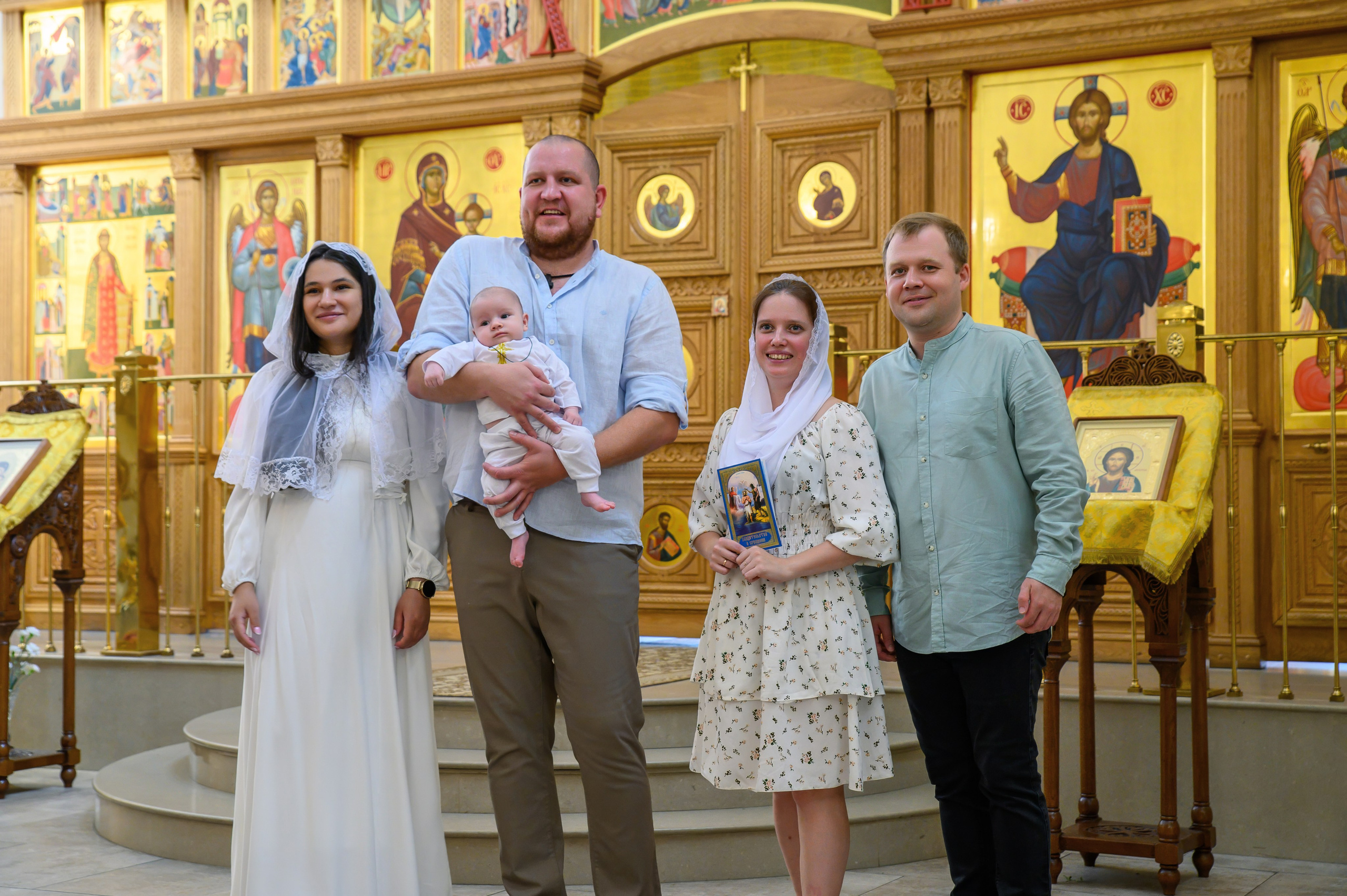 Таинство крещения. Профессиональный фотограф в Санкт-Петербурге