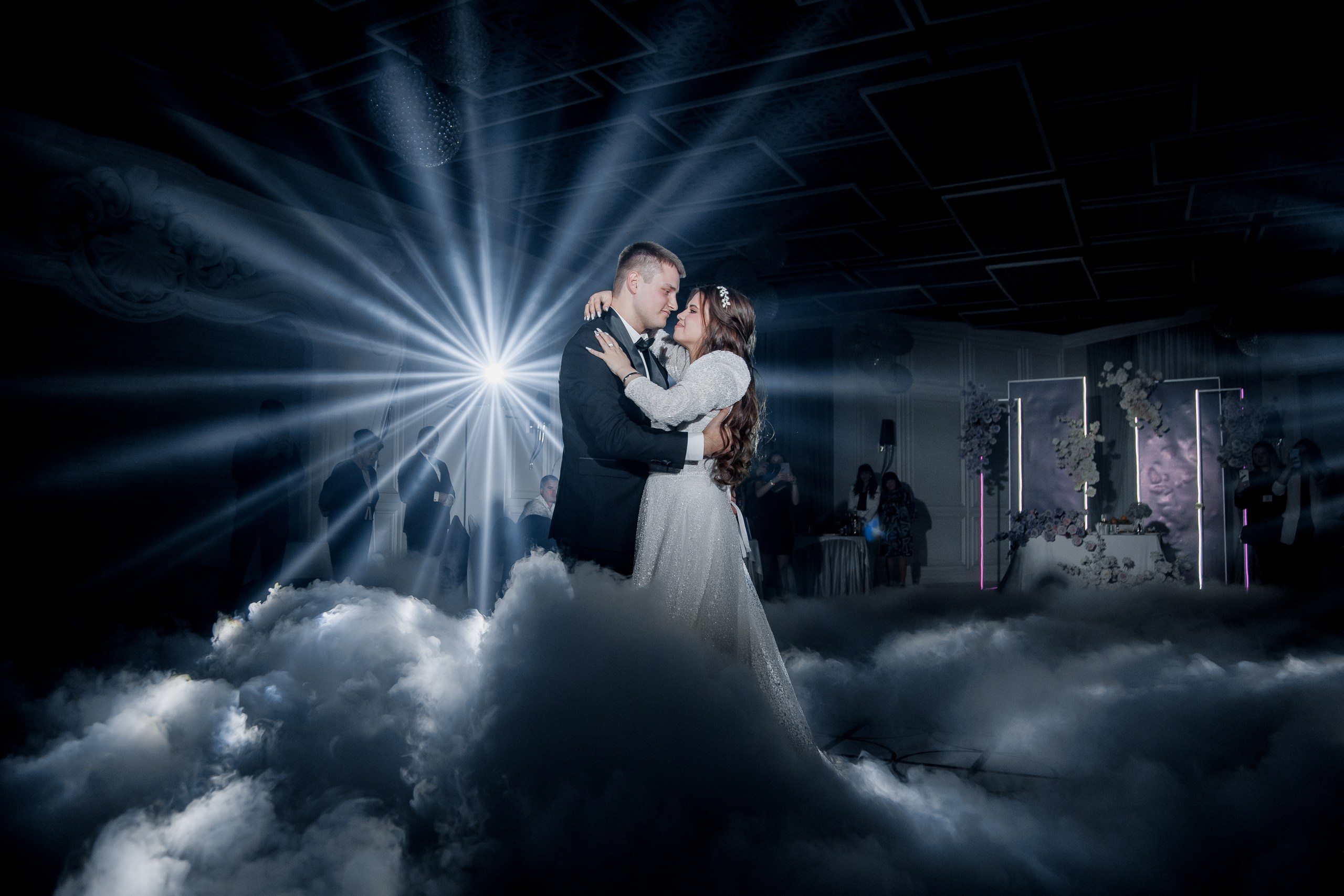 Свадебная фотосессия Ростов. Студия событий ДЕЙЗИ. Организация мероприятий. Свадебное агентство в Ростове-на-Дону. Свадебный организатор. Организация свадьбы под ключ