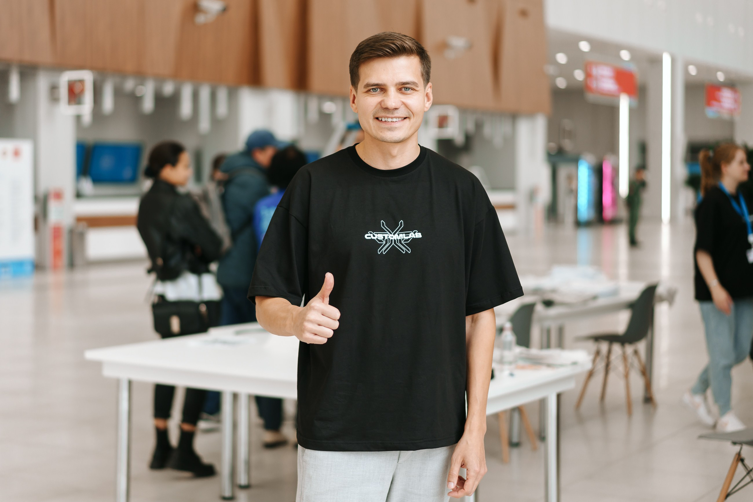Базыльников Андрей — основатель CustomLab и Фабрики Брендов на выставке в Казань Экспо