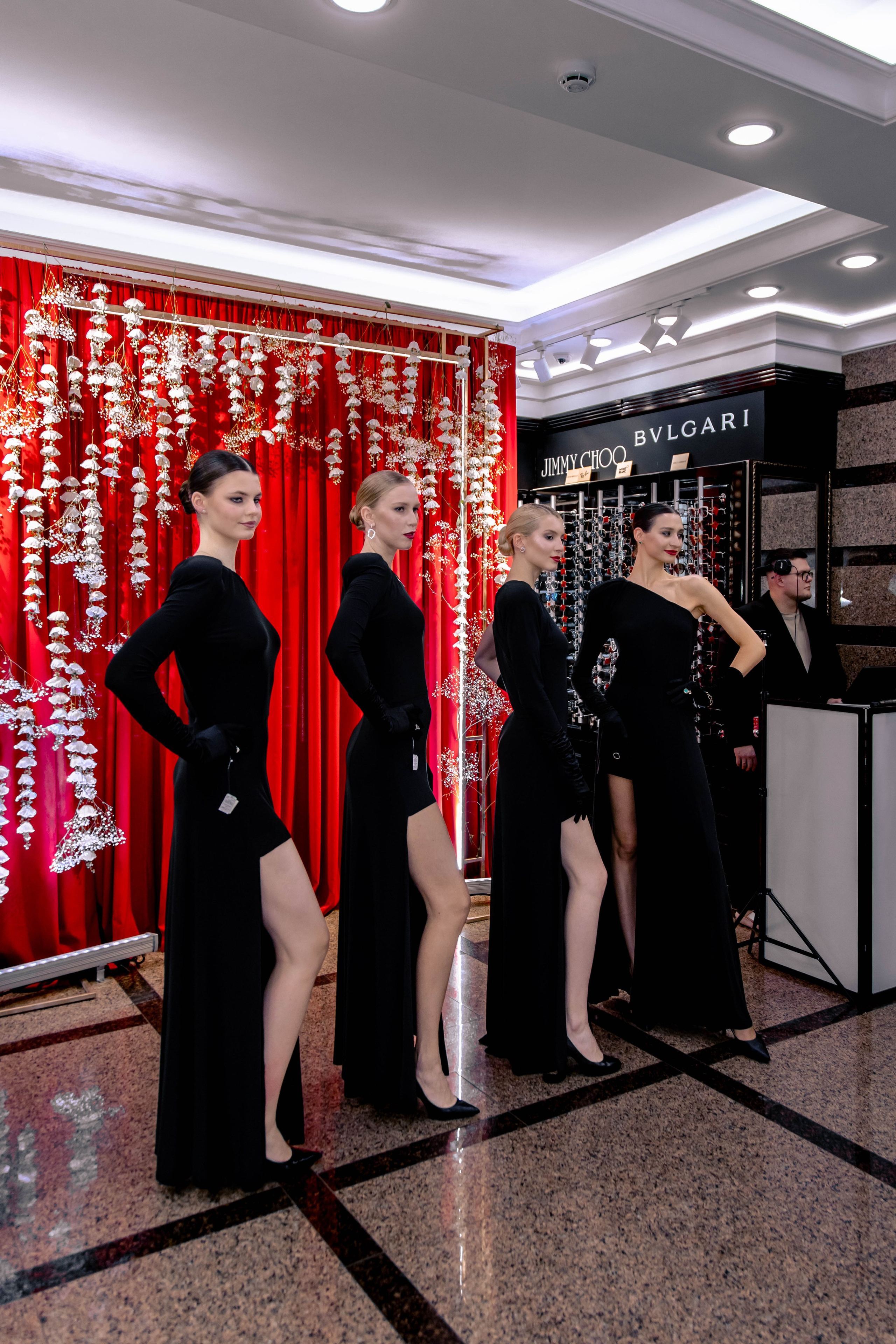 ЗОЛОТОЕ ВРЕМЯ ЛЮКС. МЕДИА-РЕСУРС ХАБАРОВСК / Фотоотчеты / Репортажи / События