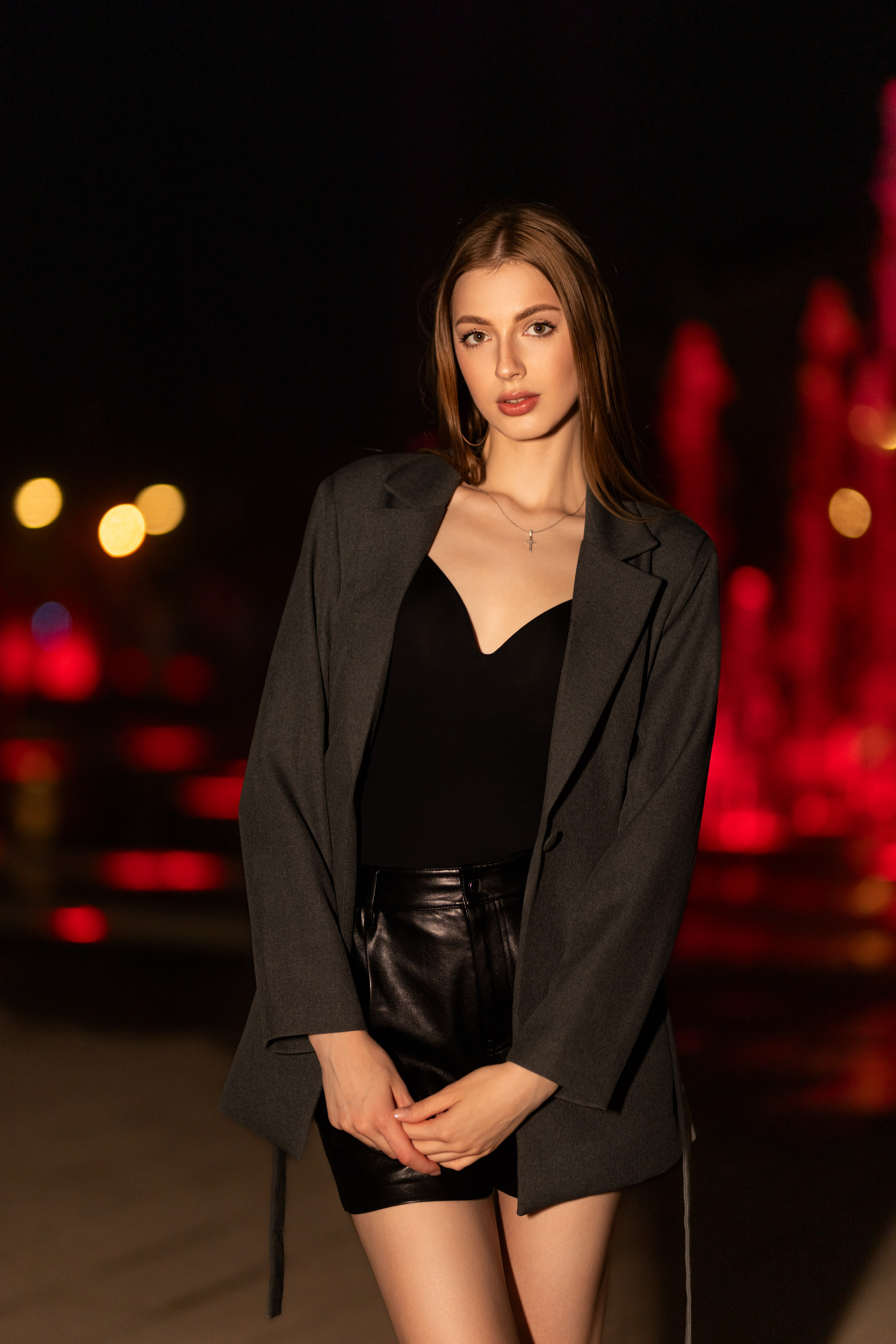 Ночная съемка с Ксенией на улицах Воронежа в формате для «себя». Дмитрий Шульгин, портретный фотограф в Воронеже